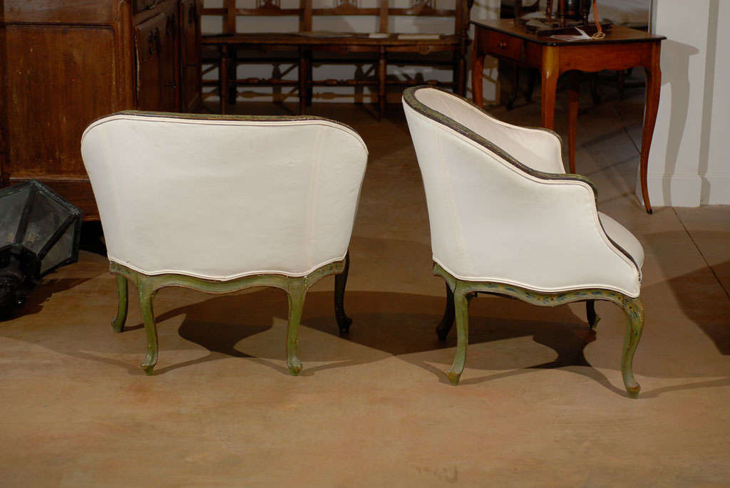 Hand-Carved Pair of 18th Century Venetian Painted Bergere Chairs