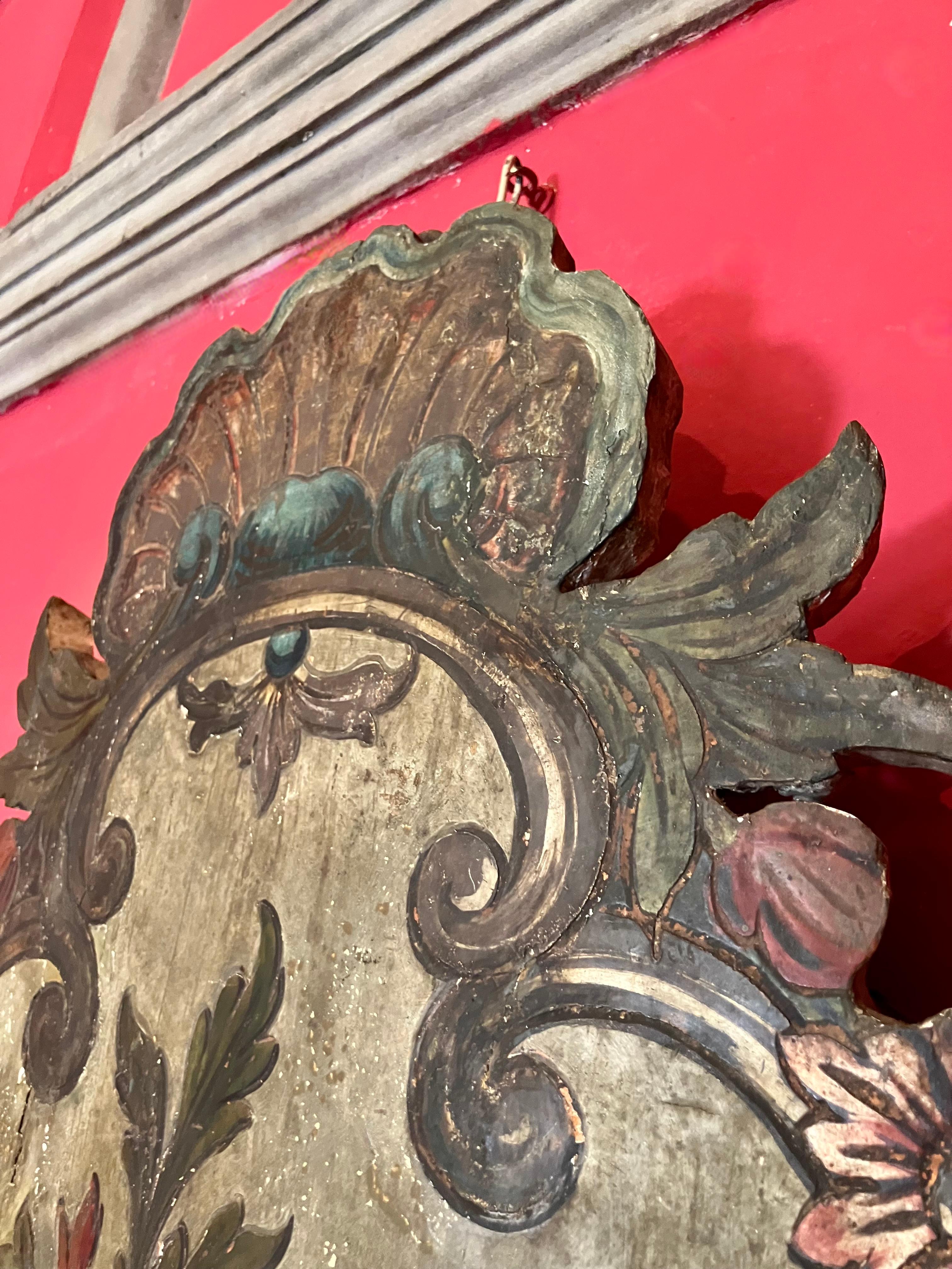 Paar venezianische polychrome und mekkanisch lackierte Wandleuchter aus Holz aus dem 18. im Angebot 2