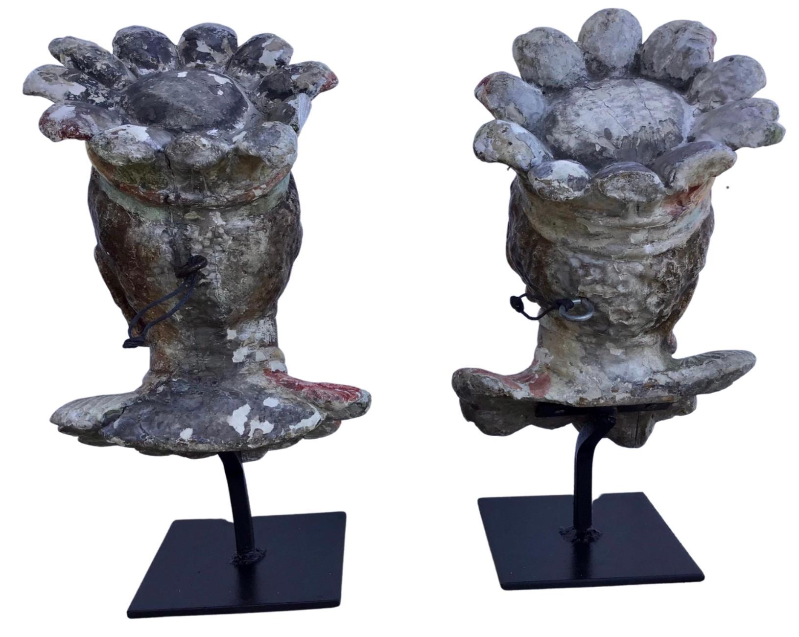 Wood Pair of 18th Century Venetian Rococo Polychromed Nubian Heads For Sale