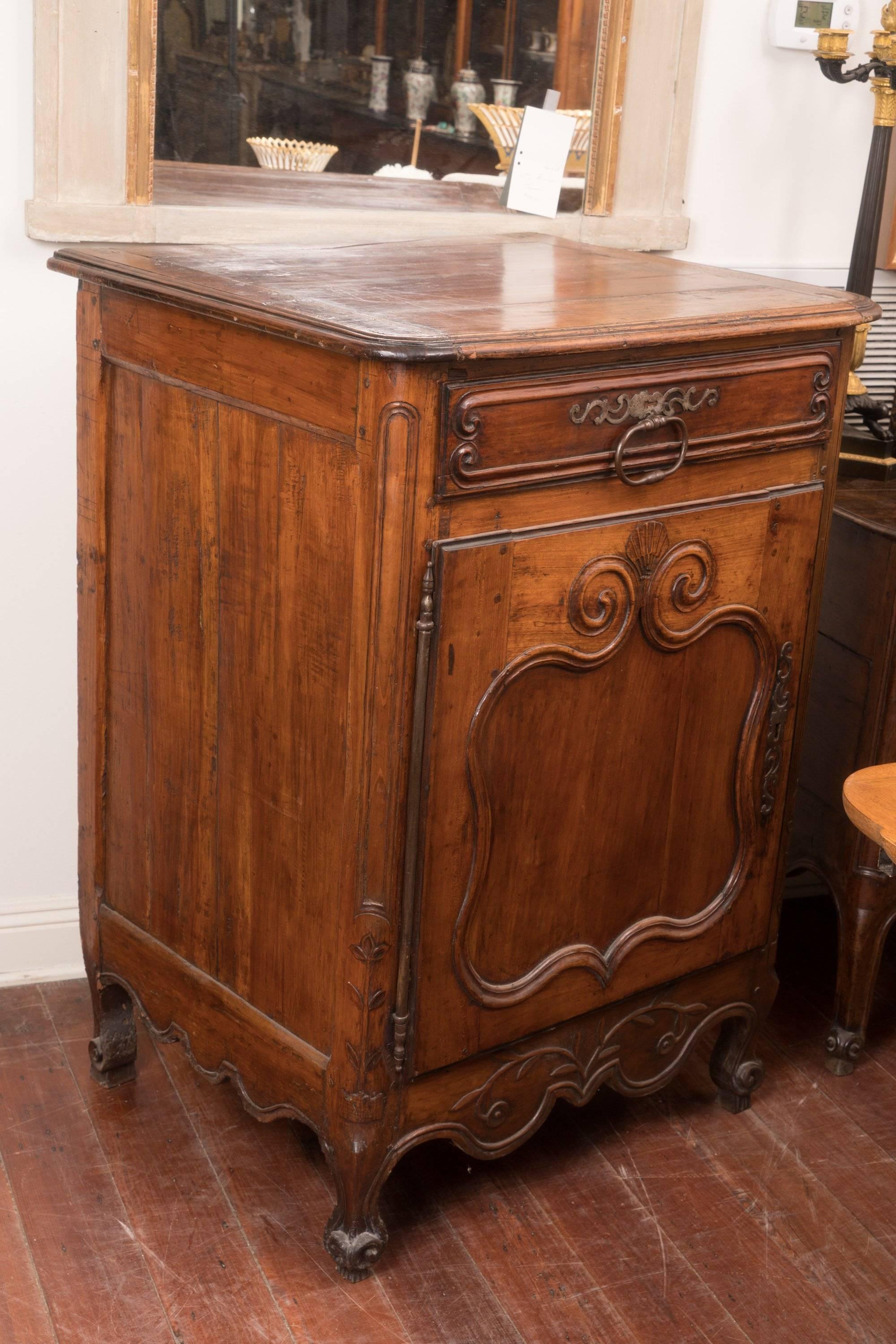 18th Century and Earlier Pair of 18th Century Walnut Buffets For Sale