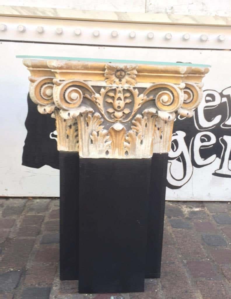 Italian Pair of 18th Century White Marble and Gold Gilt Columns