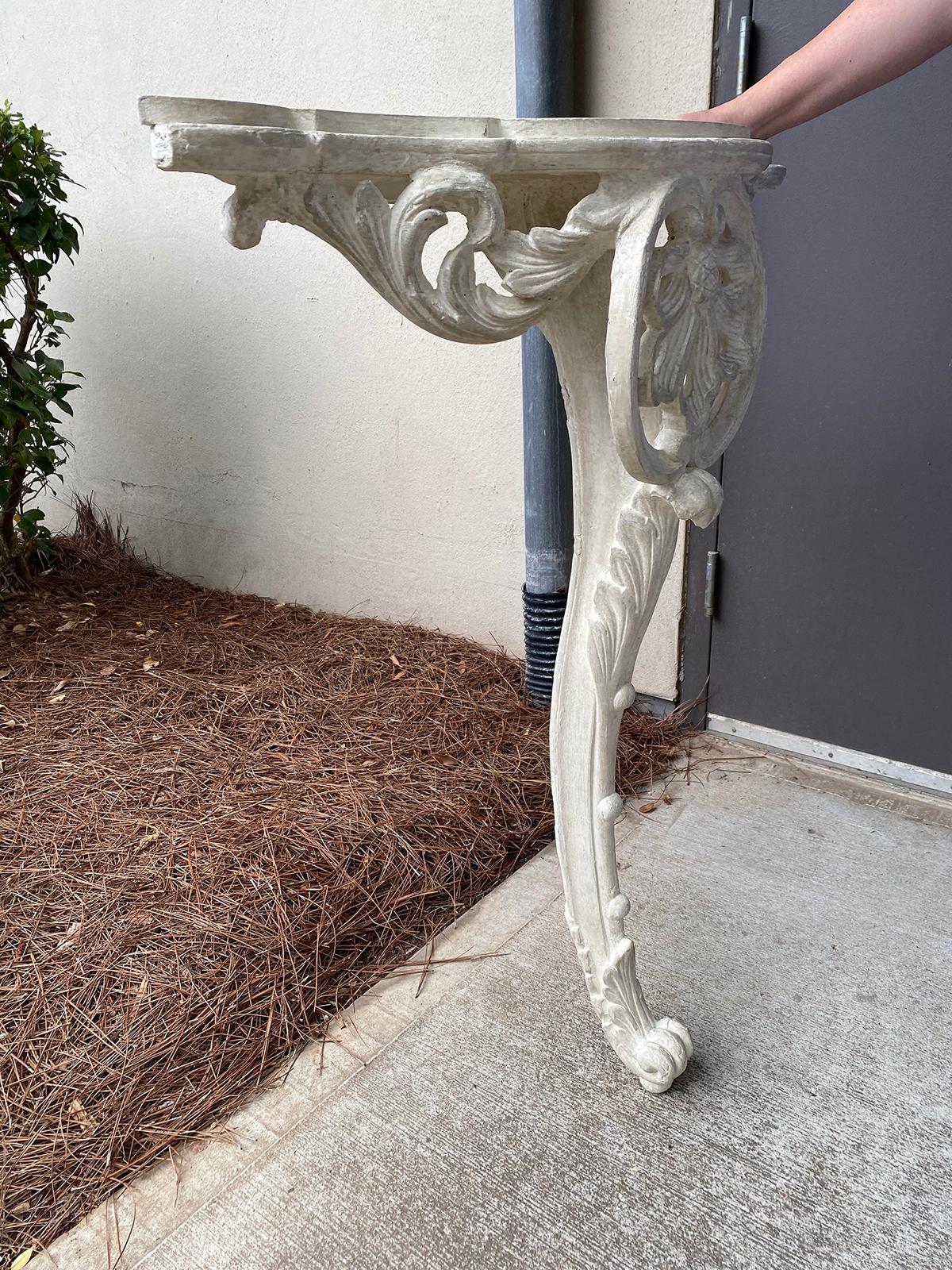 Pair of 18th or 19th Century Italian Painted Corner Wall Mount Console Tables 9