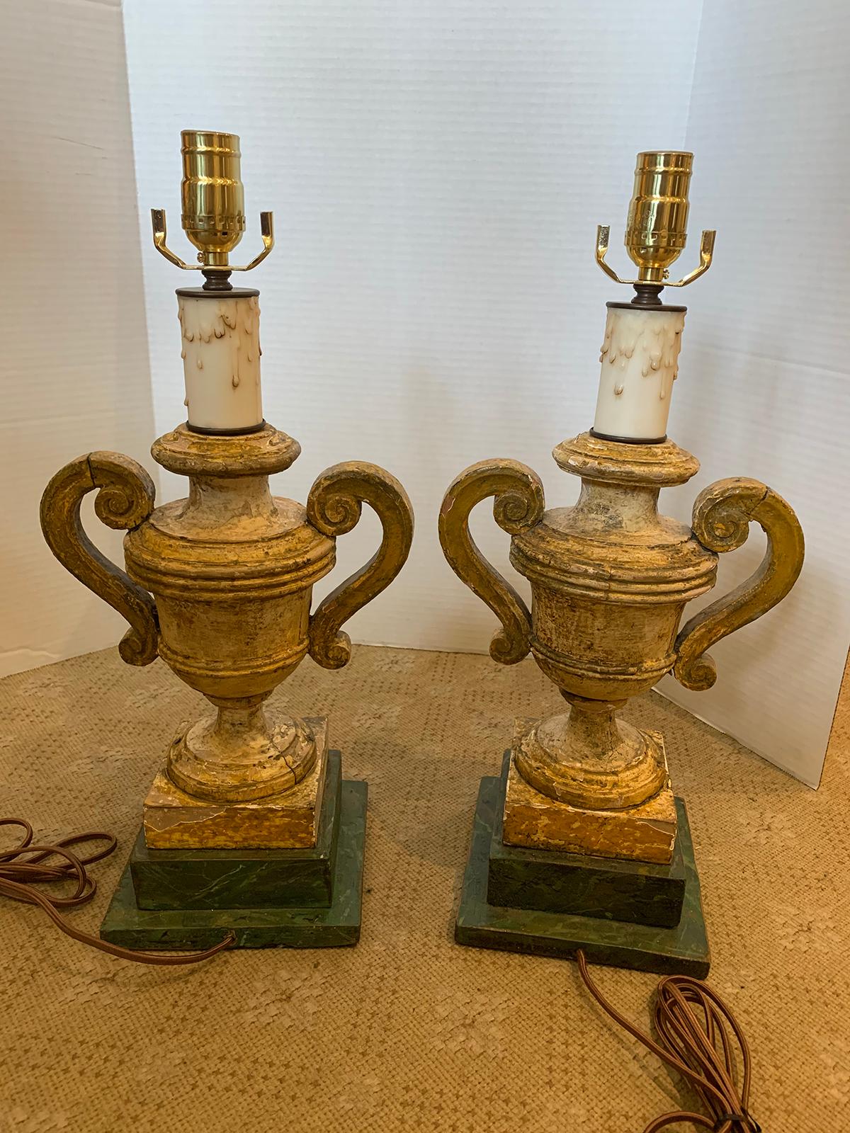 Pair of 18th-19th Century Italian Painted Urns as Lamps For Sale 1