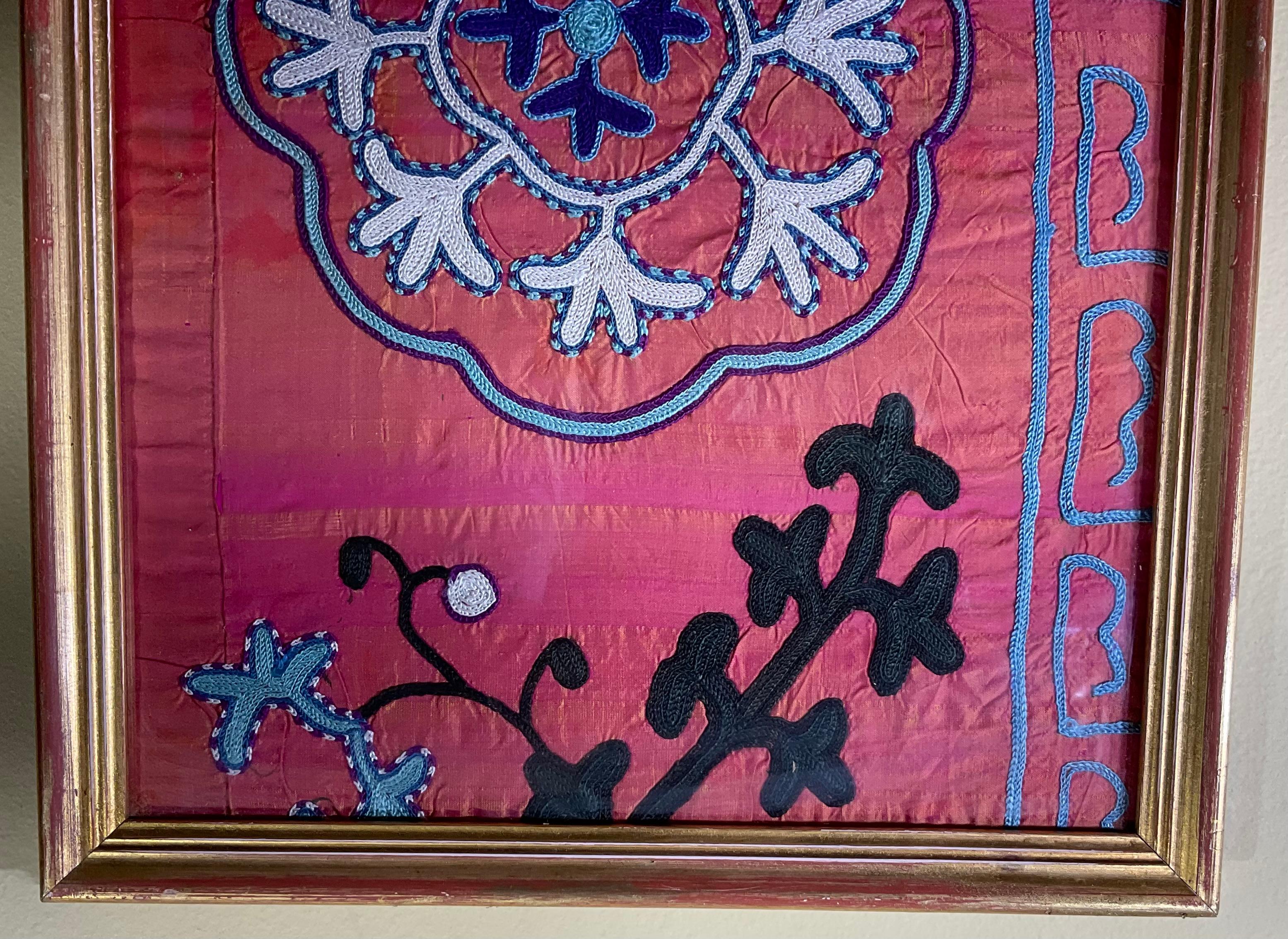 Pair of 19 Century Antique Silk Suzani Wall Hanging In Good Condition For Sale In Delray Beach, FL