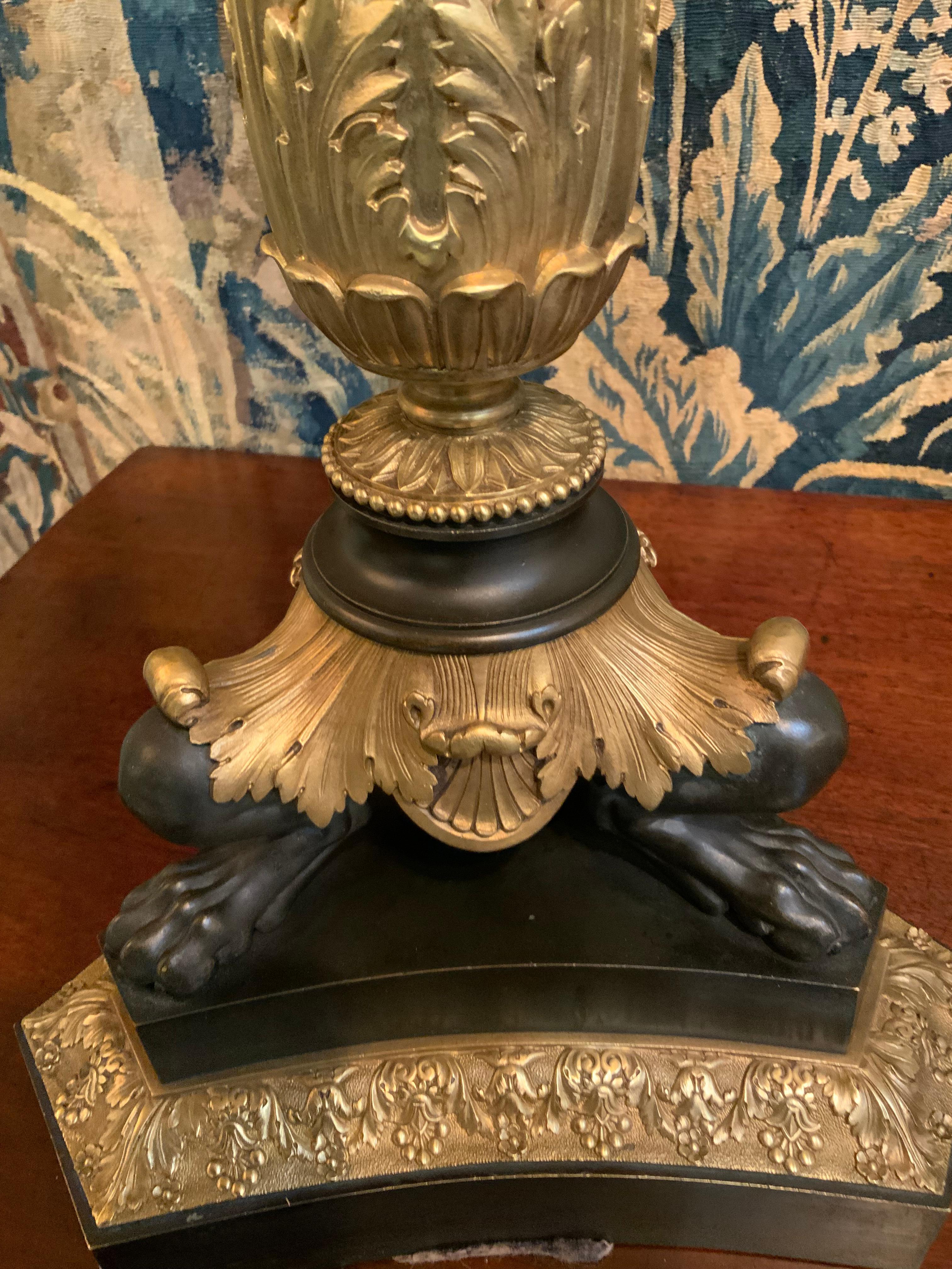 Coppia di candelabri in bronzo del 19° secolo di Thornier in vendita 1