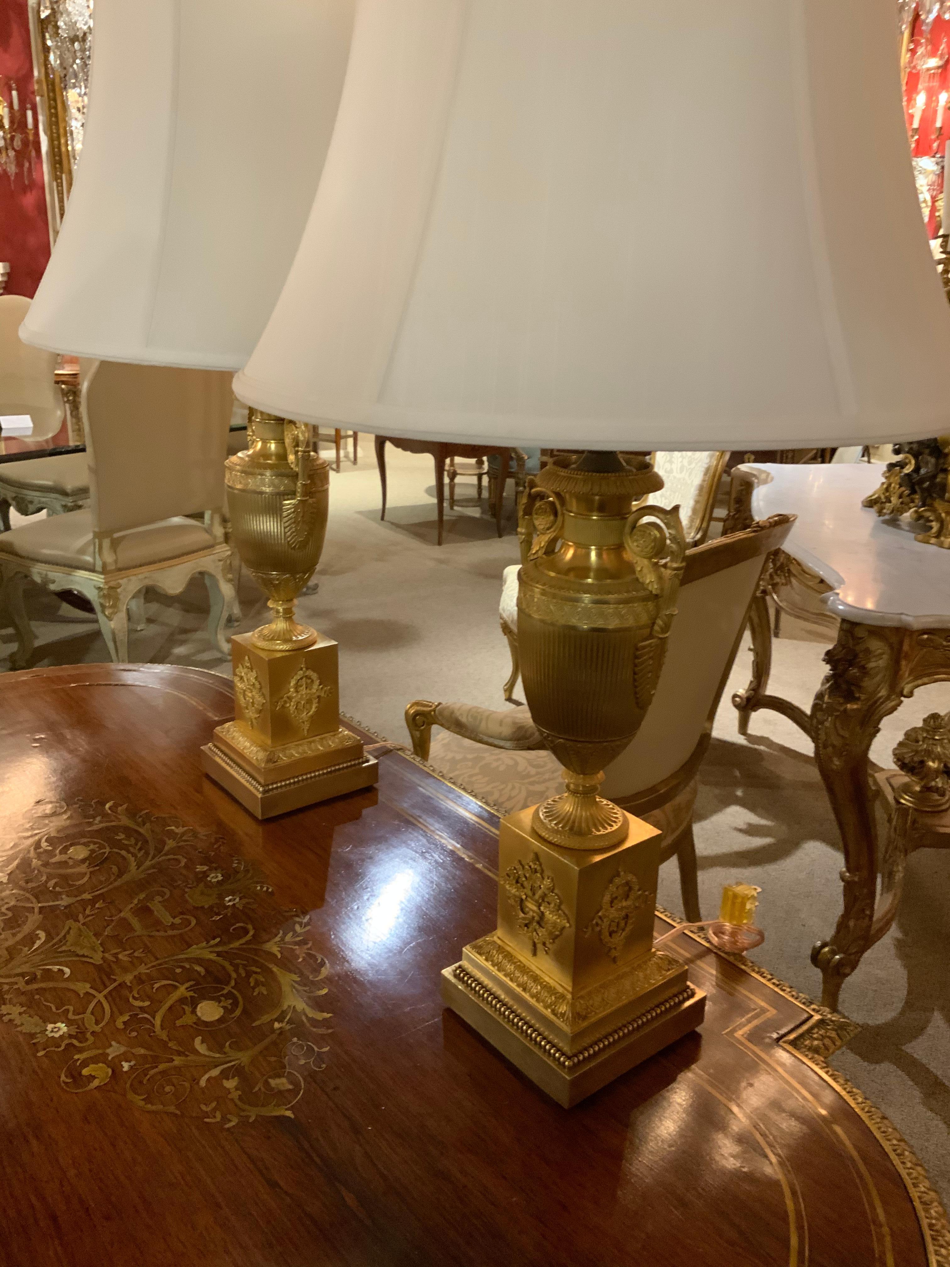 Pair of 19th Century Neoclassical Gilt Bronze Lamps In Good Condition In Houston, TX