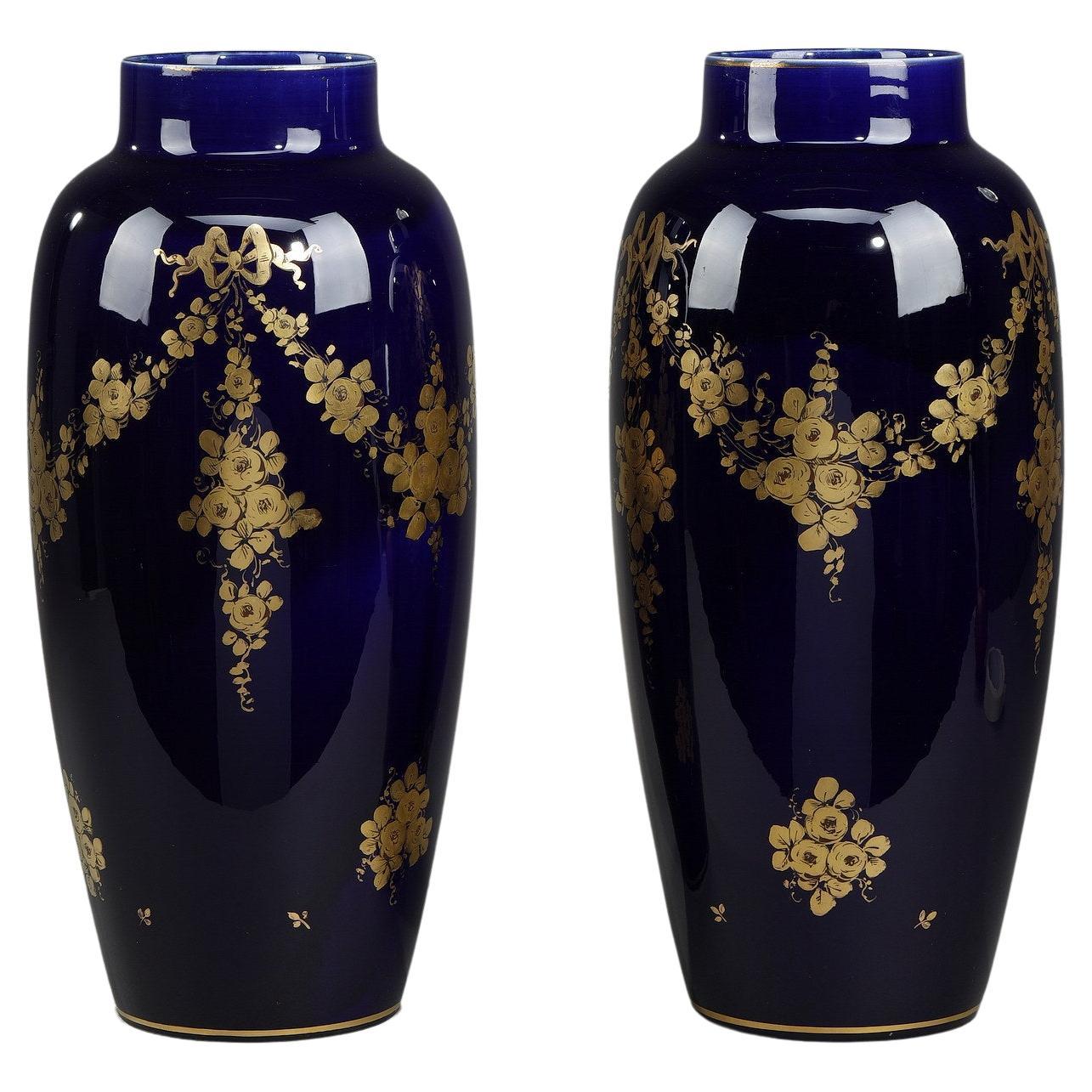 Paire de vases en porcelaine bleue des années 1900 de Tours