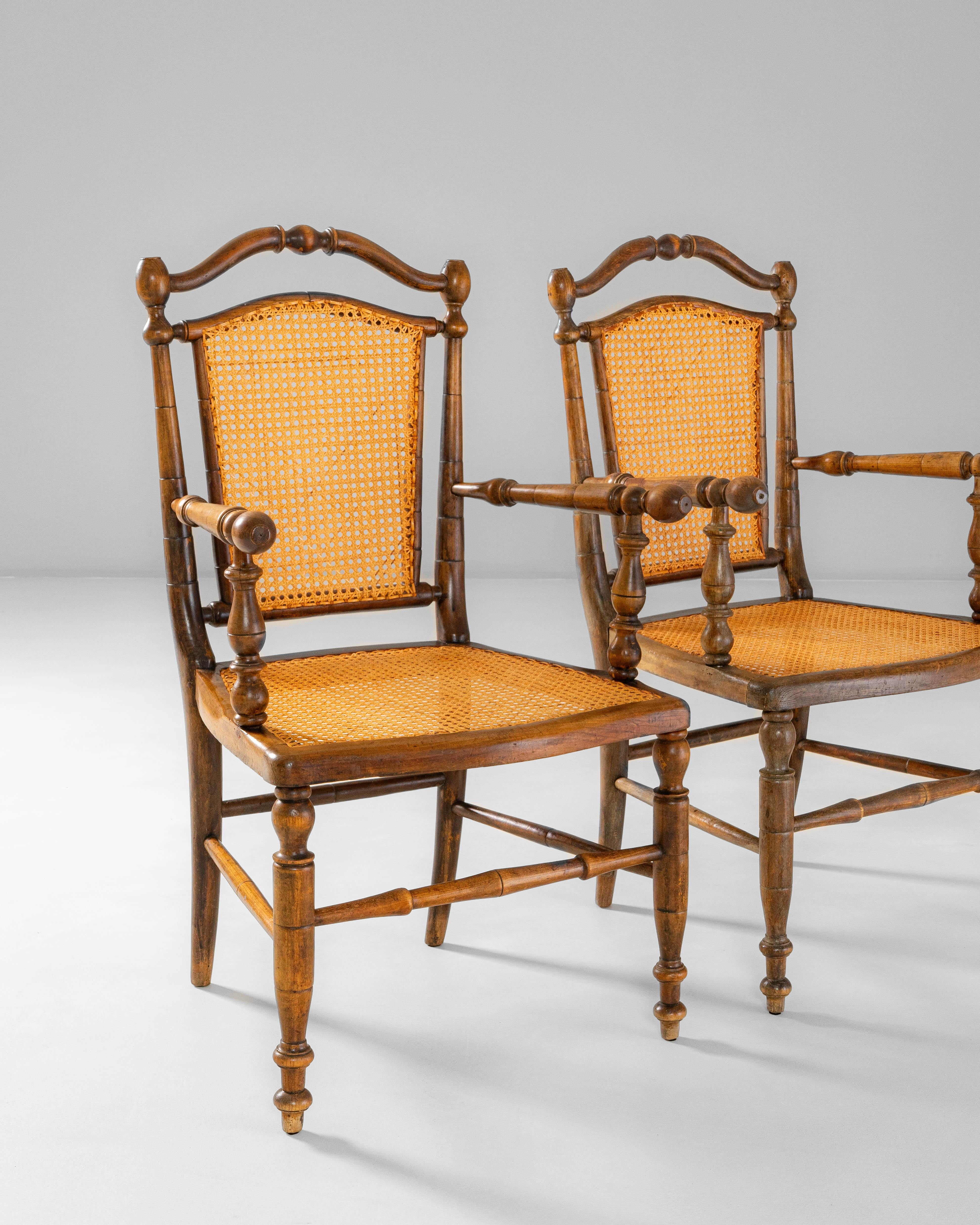 Pair of 1900s French Louis XIII Wooden Armchairs With Cane Seats & Backs im Angebot 9