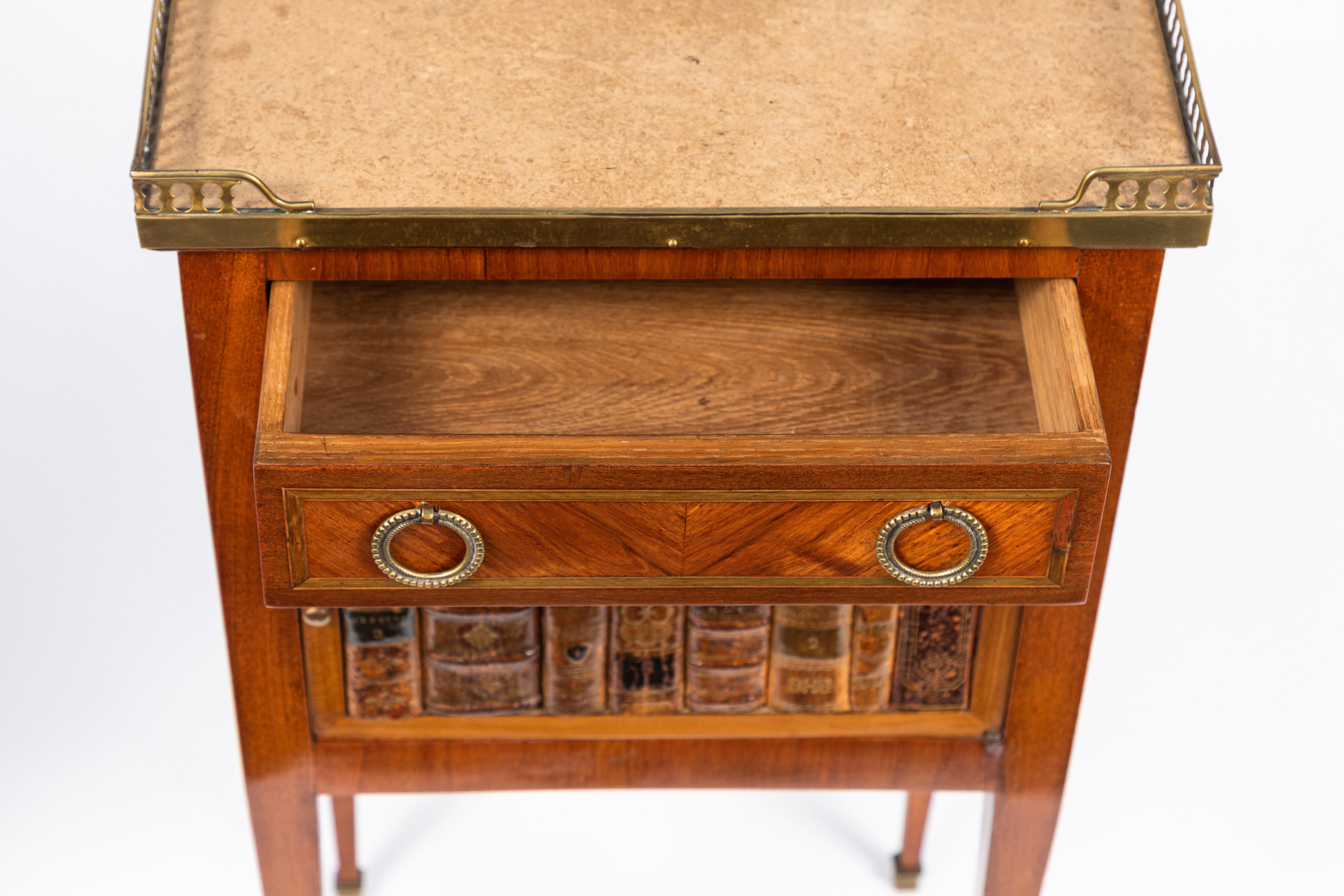 Pair of 1900s French Marble-Topped End Tables 4