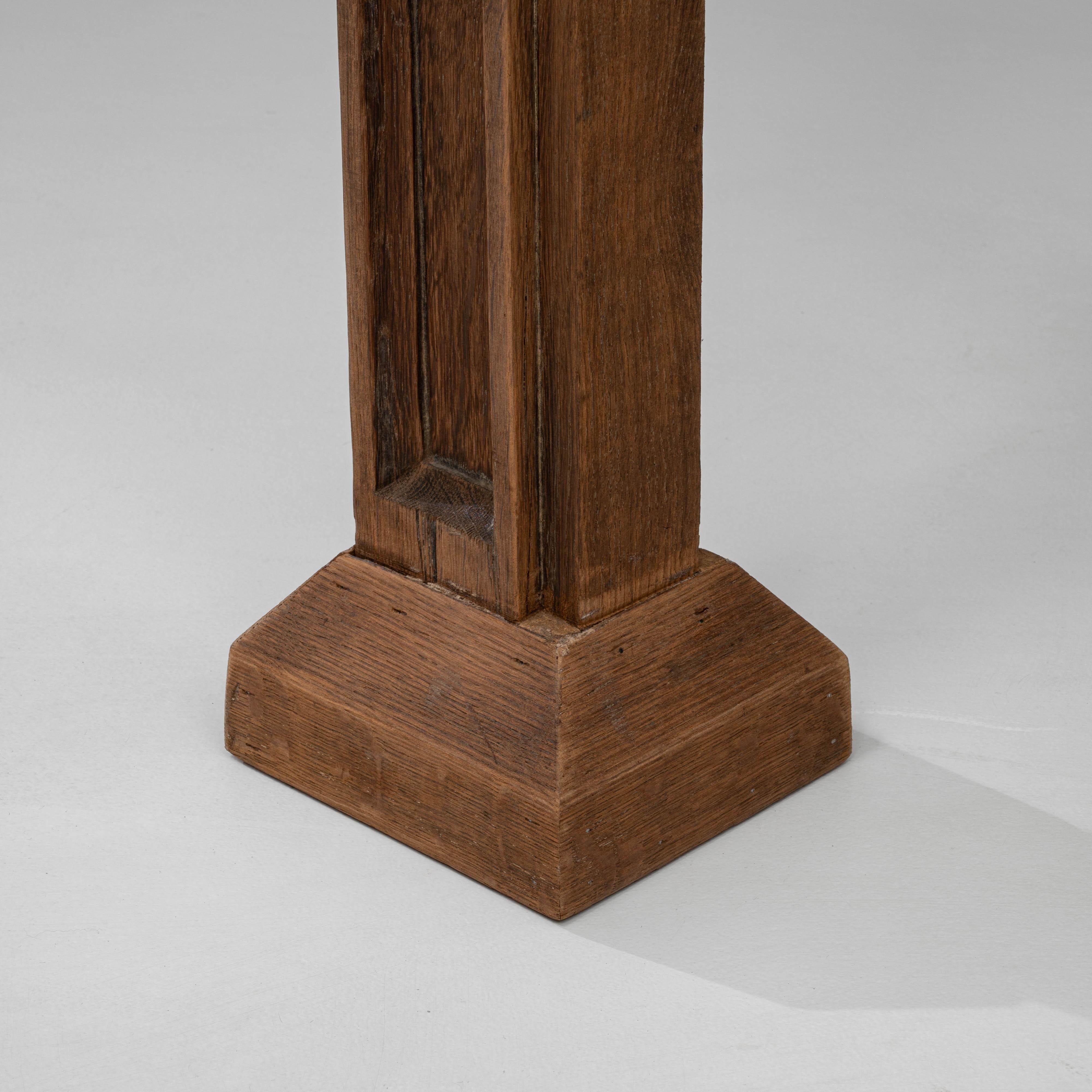 Pareja De Agujas De Edificio De Estilo Gótico De Roble Francés De 1900 en venta 5