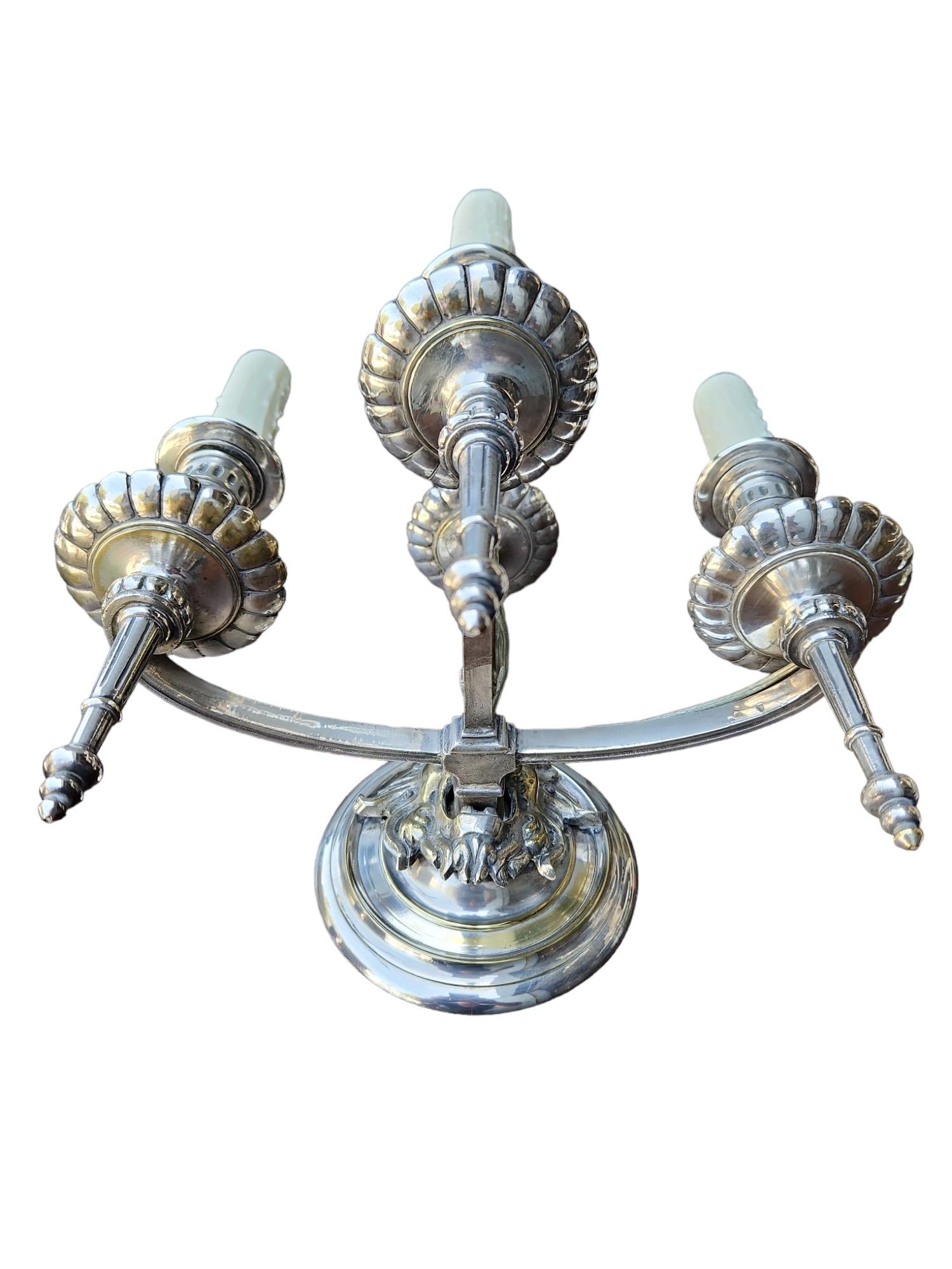 Pair of 1900s French Silvered Bronze Sconces For Sale 2