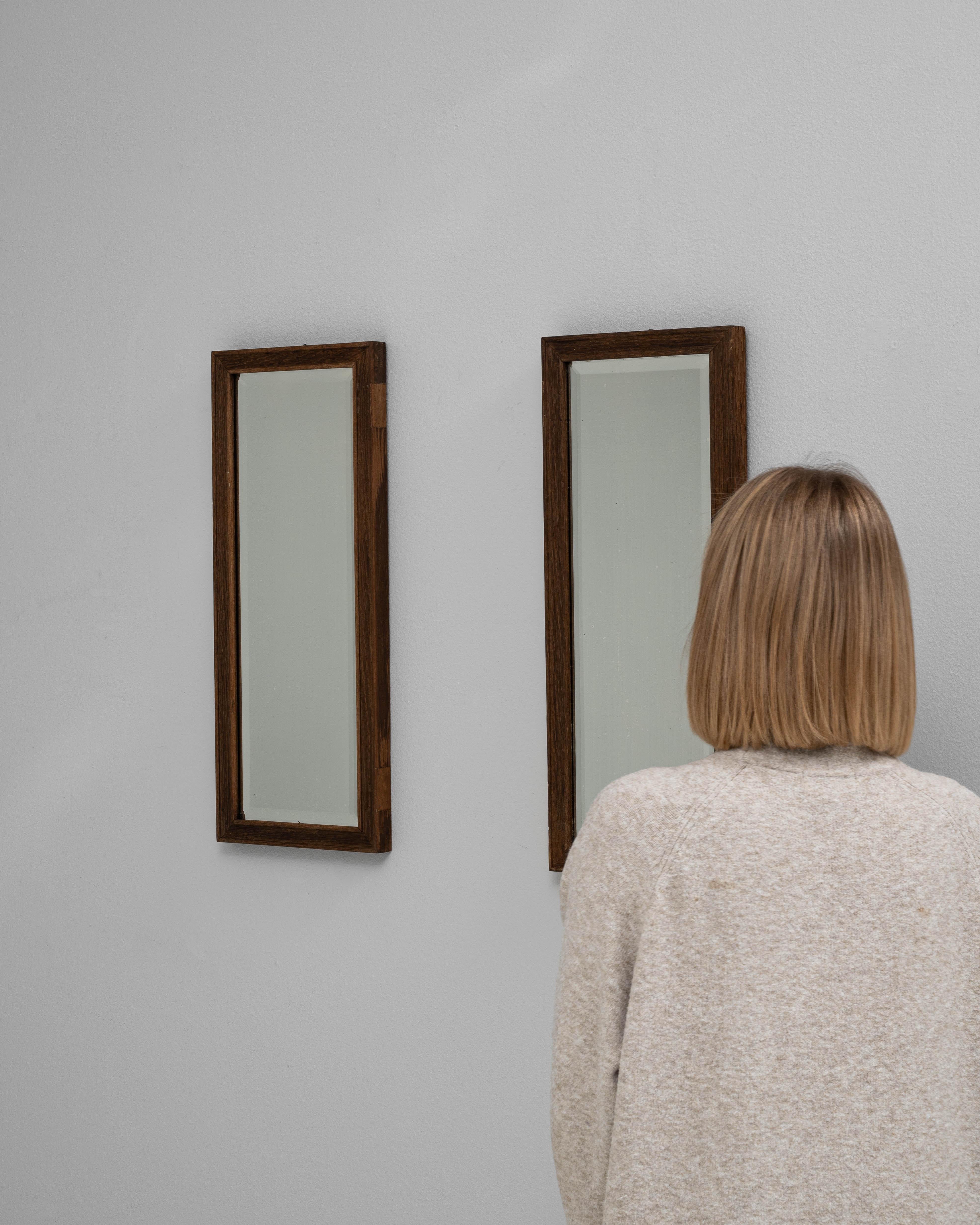 Vetro Coppia di specchi francesi in legno del 1900 in vendita