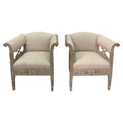 Coppia di poltrone svedesi neoclassiche del 1900 decorate, dipinte e imbottite