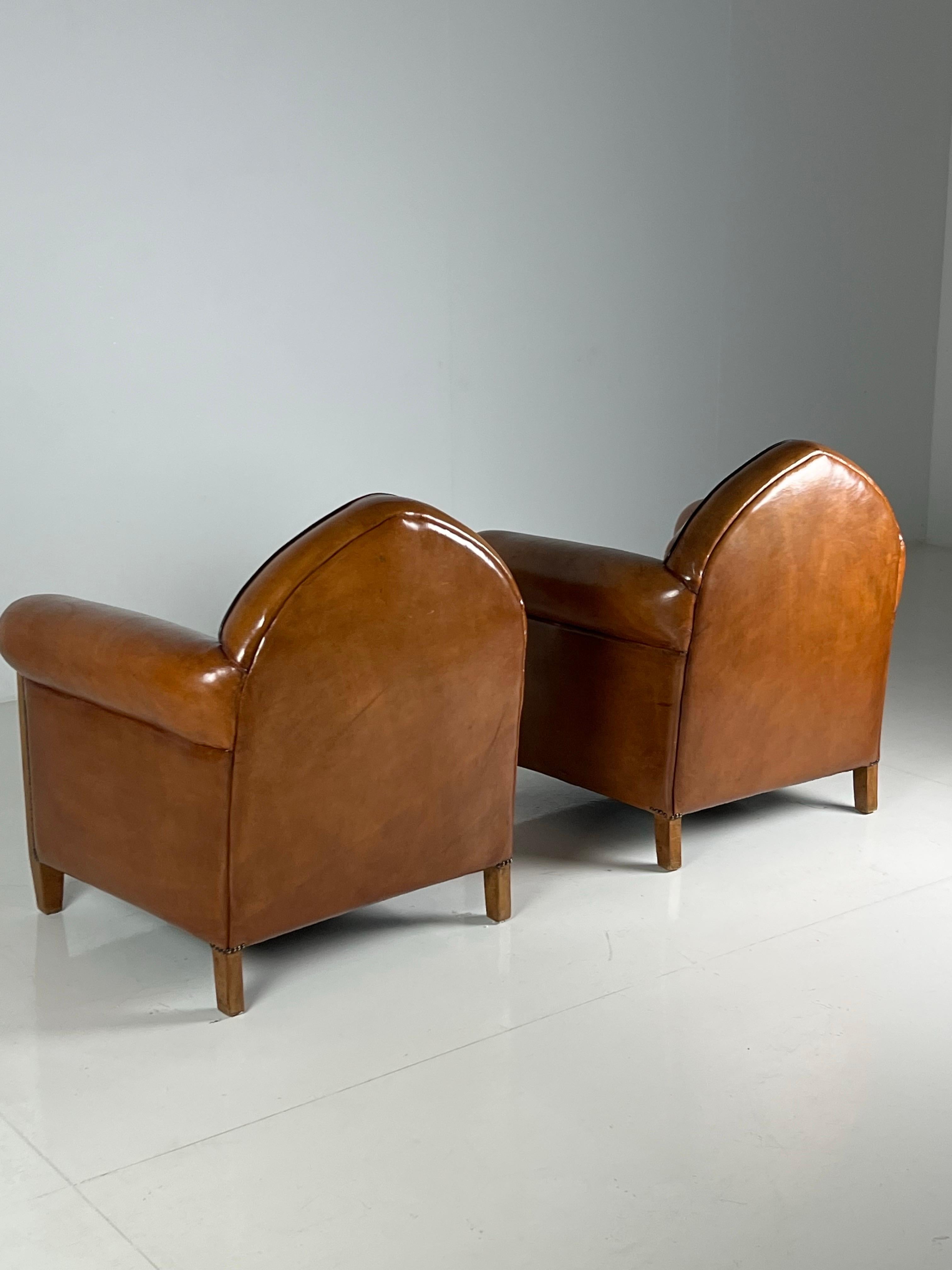 Pareja de sillones club de piel de oveja Art Decó de 1920 en venta 7