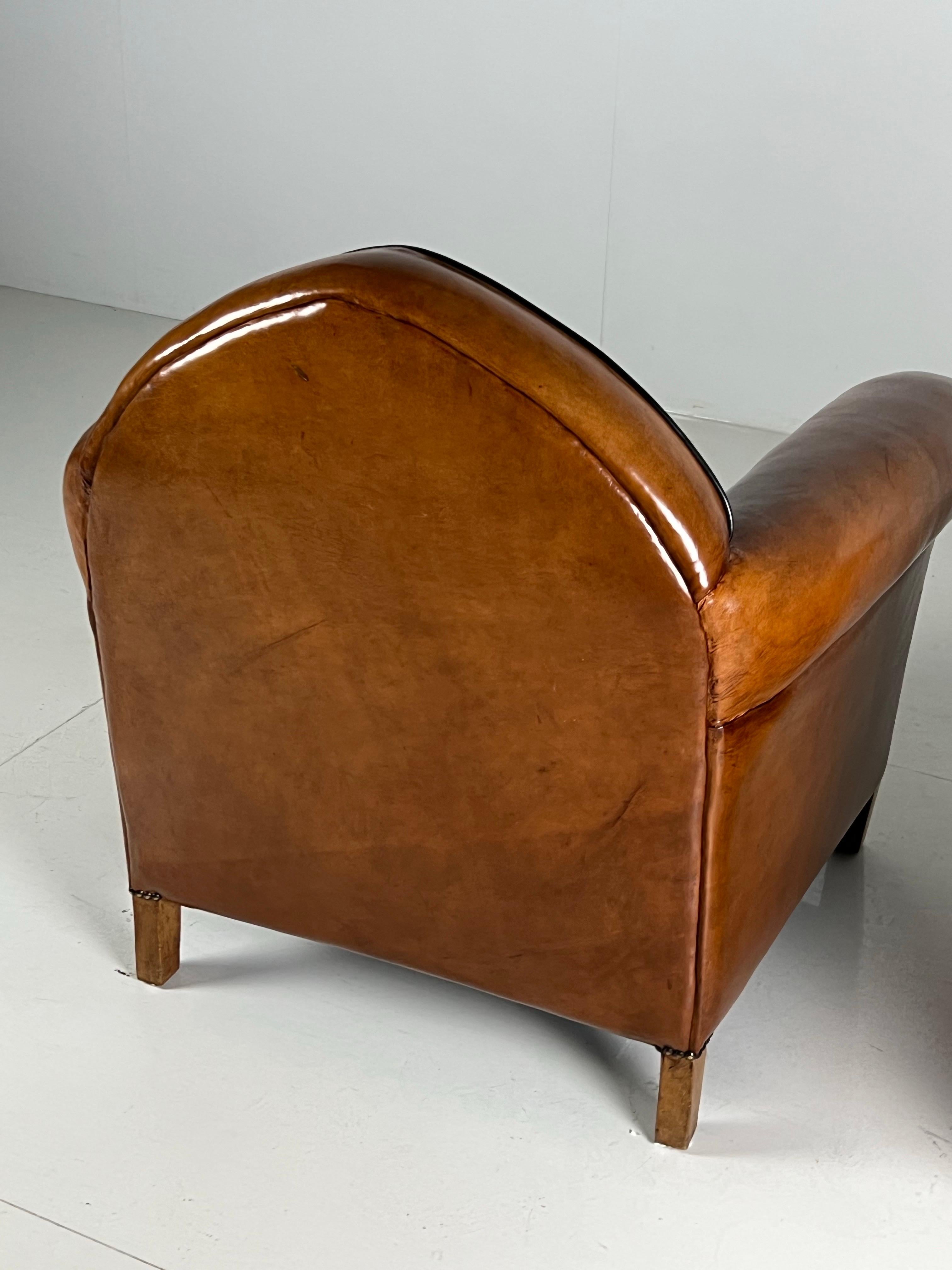Pareja de sillones club de piel de oveja Art Decó de 1920 Cuero en venta