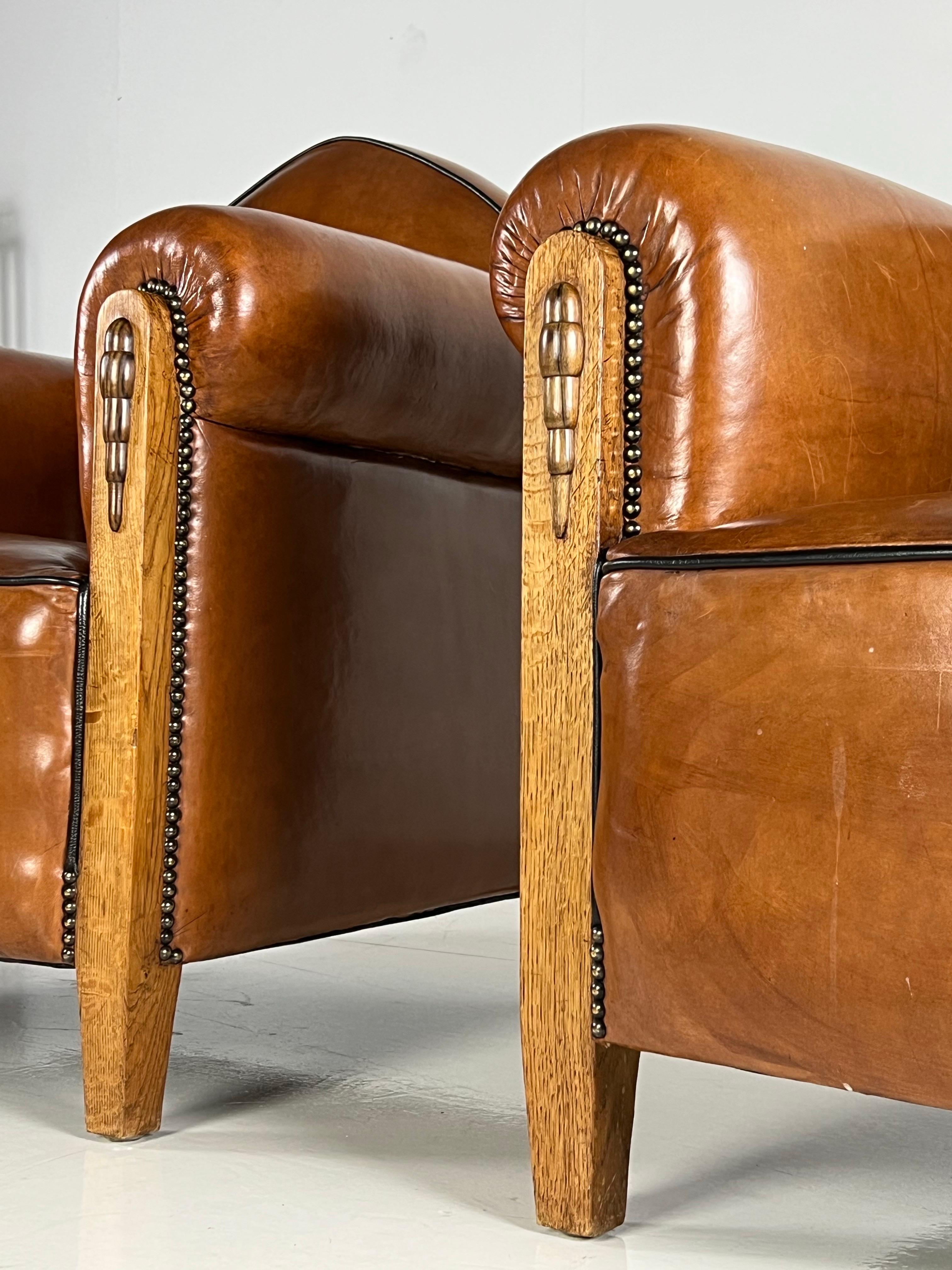 Pareja de sillones club de piel de oveja Art Decó de 1920 en venta 1