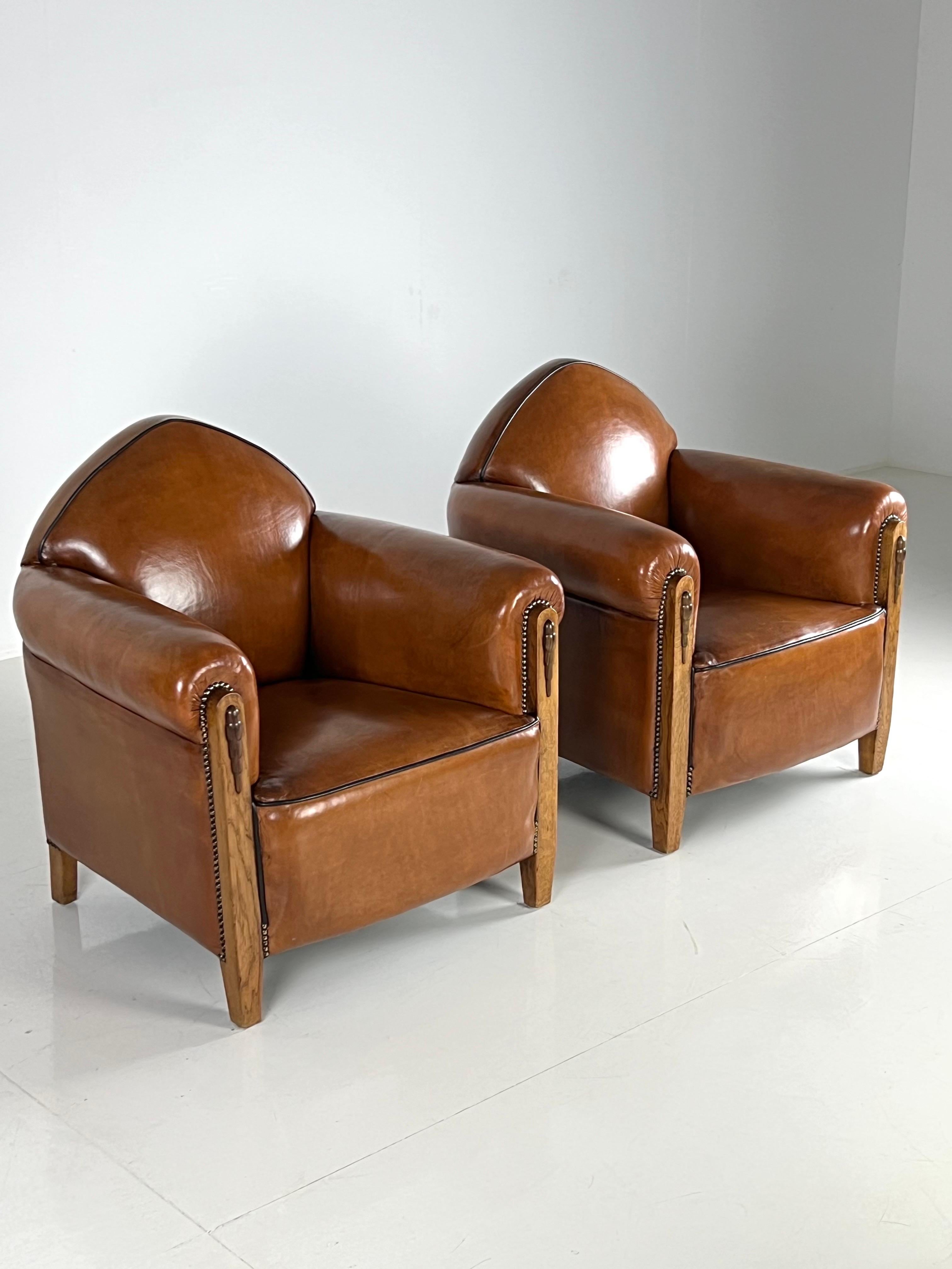 Pareja de sillones club de piel de oveja Art Decó de 1920 en venta 4