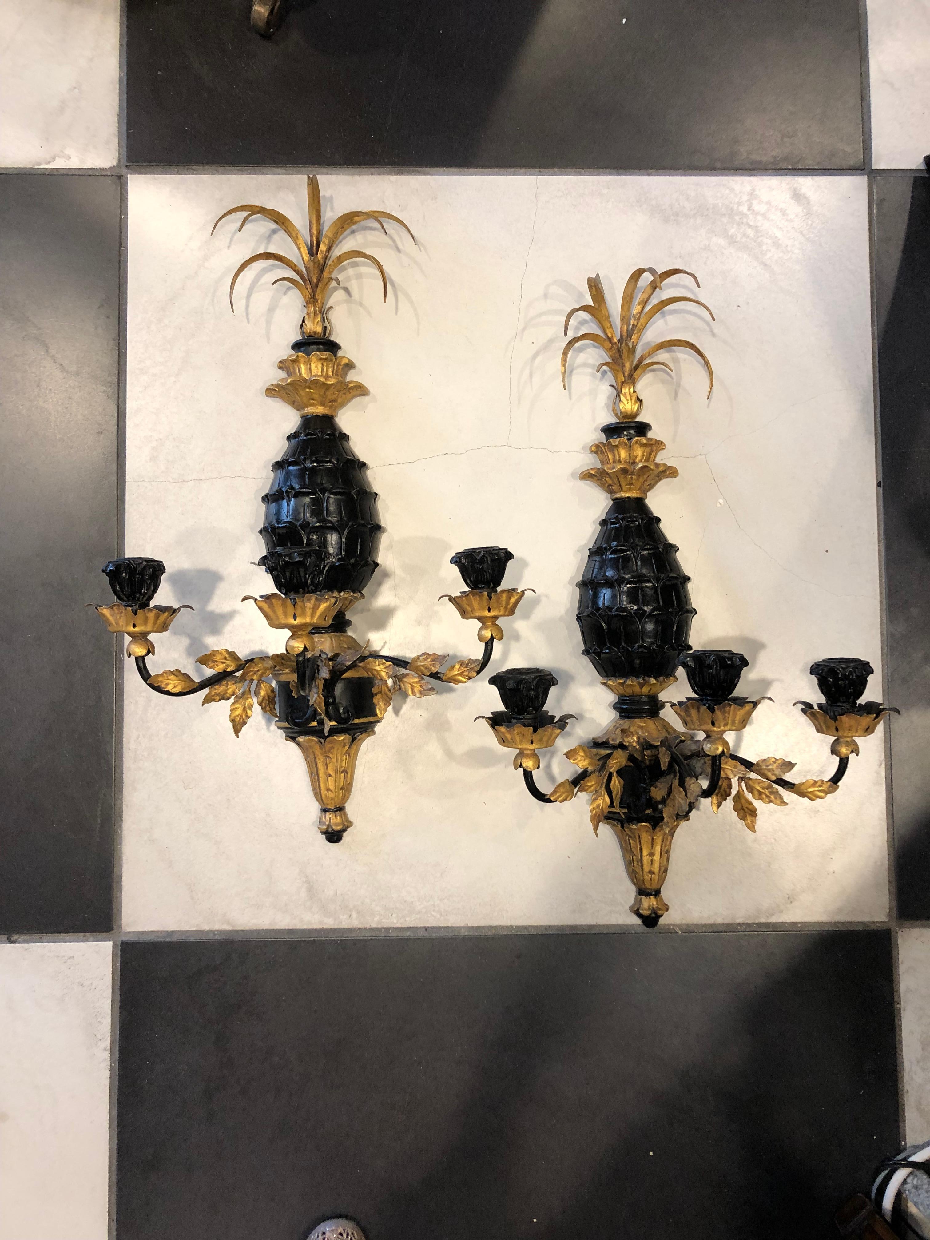 Early 20th Century Pair of 1920 Italian Pineapple Sconces