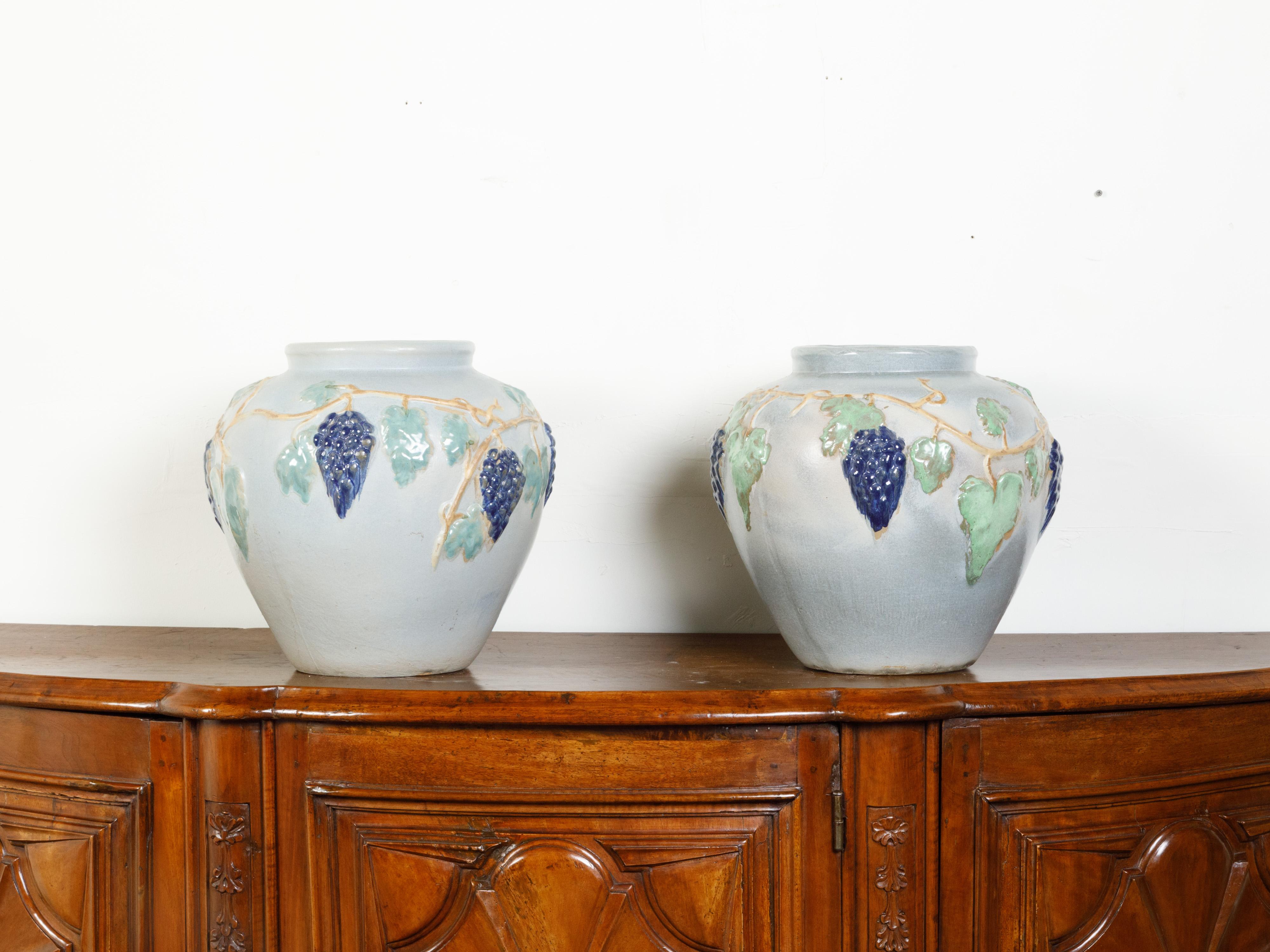 Pair of 1920s American Stoneware Pottery Planters with Grapevine Décor For Sale 5