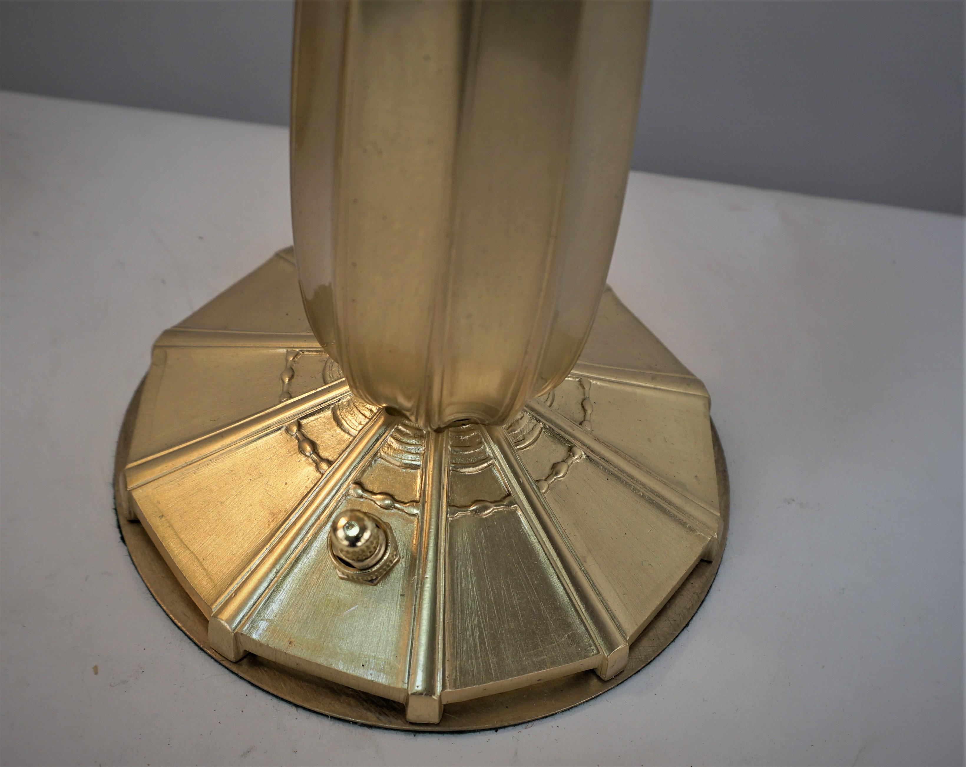 Pair of 1920's Art Deco Blown Art Glass and Bronze Base Table Lamp In Good Condition In Fairfax, VA