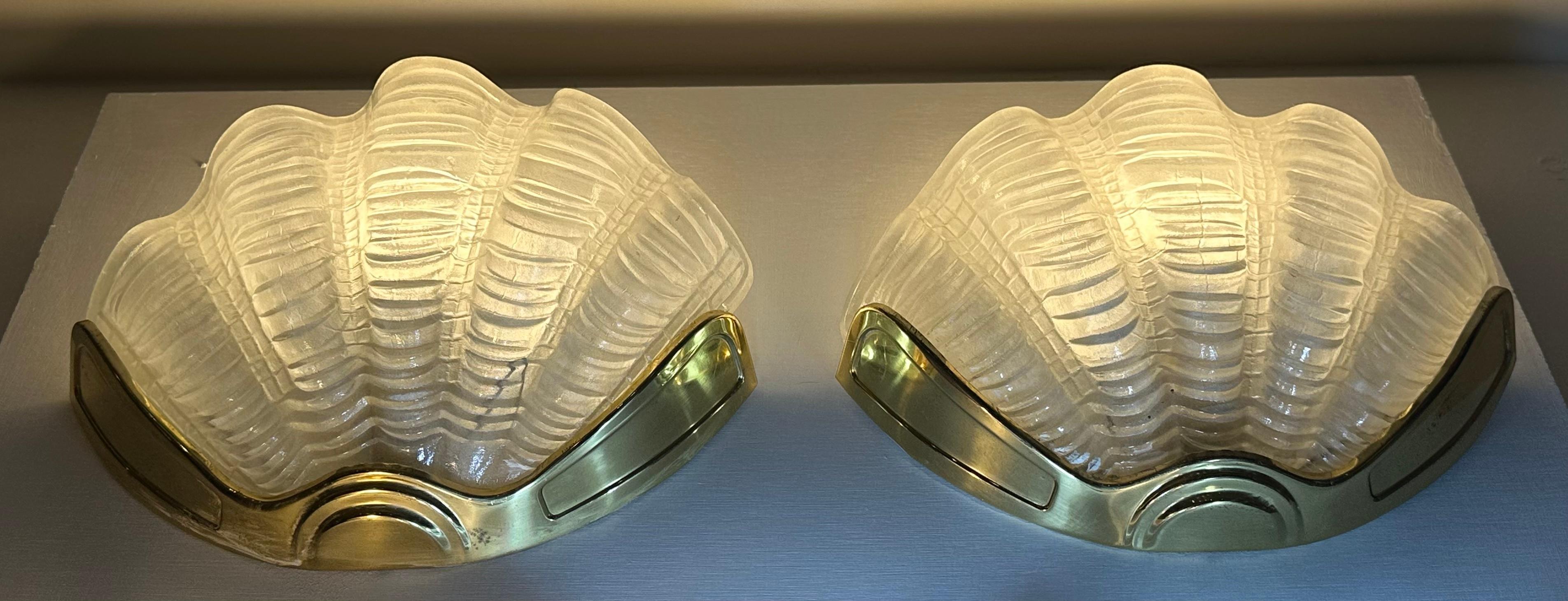 Early 20th Century Pair of 1920s Art Deco Frosted Glass Clam & Brass Shell Wall Lights or Sconces