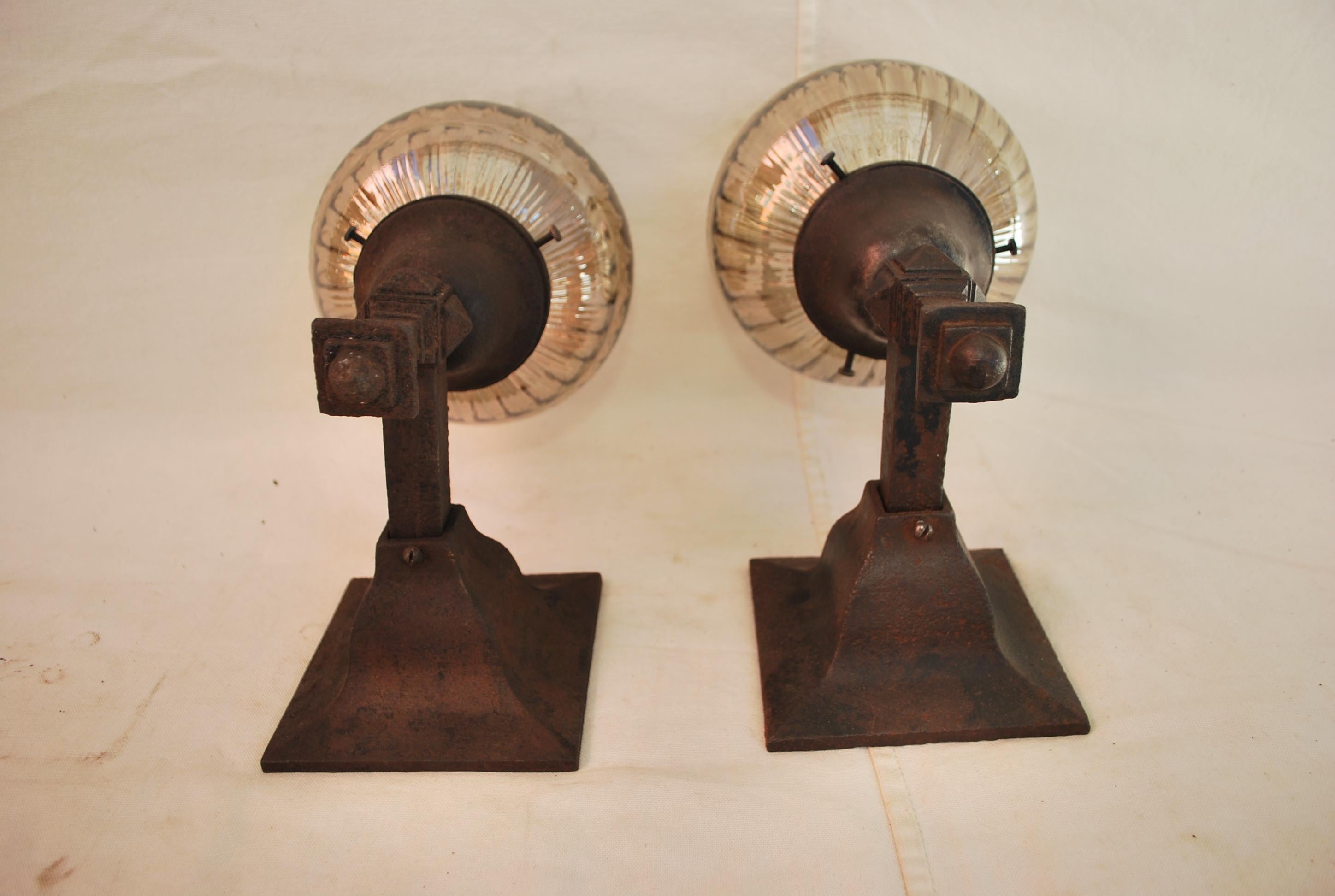 1920s outdoor lighting