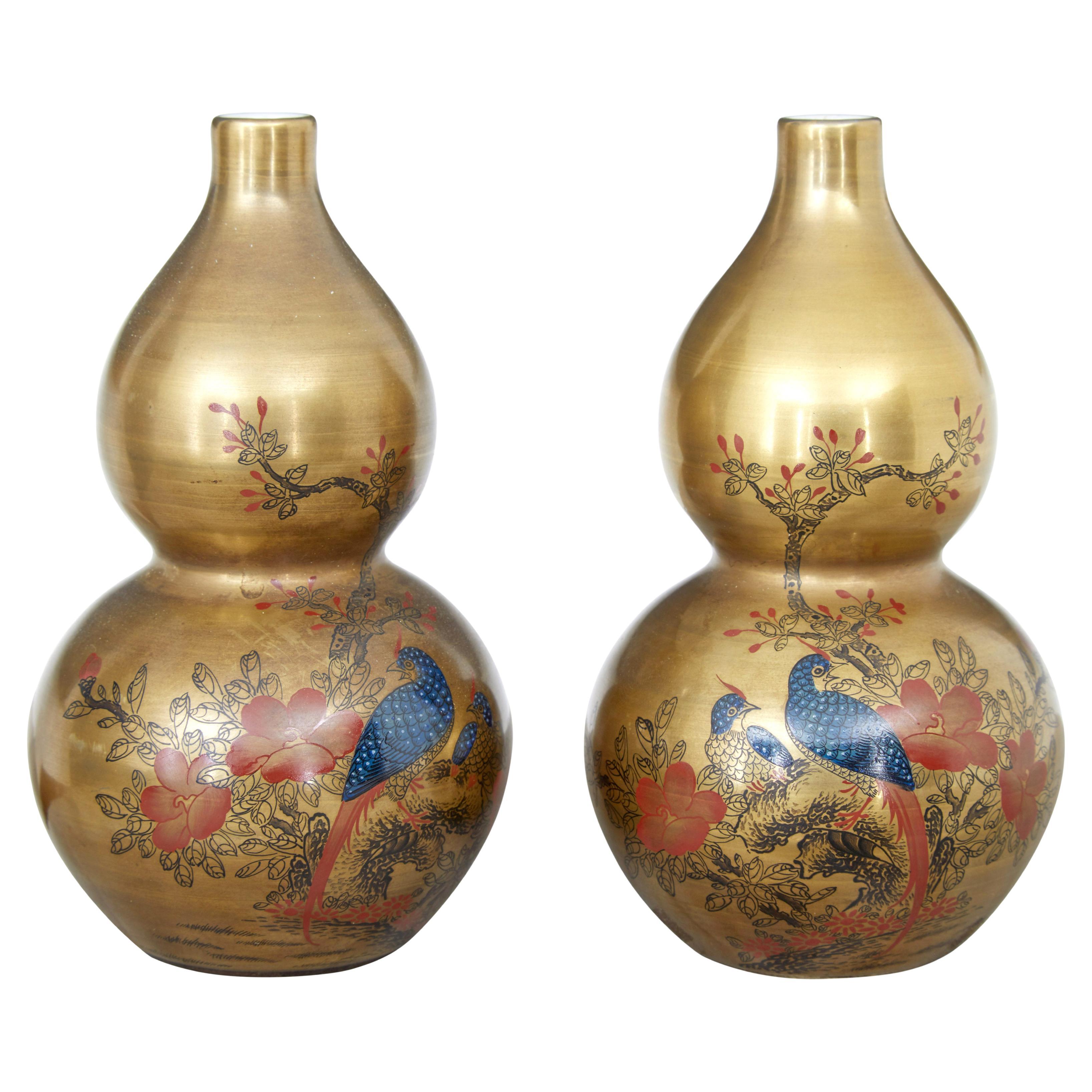 Lovely Y T Japanese Porcelain Vase Lush Floral Hand Decorated in Hong