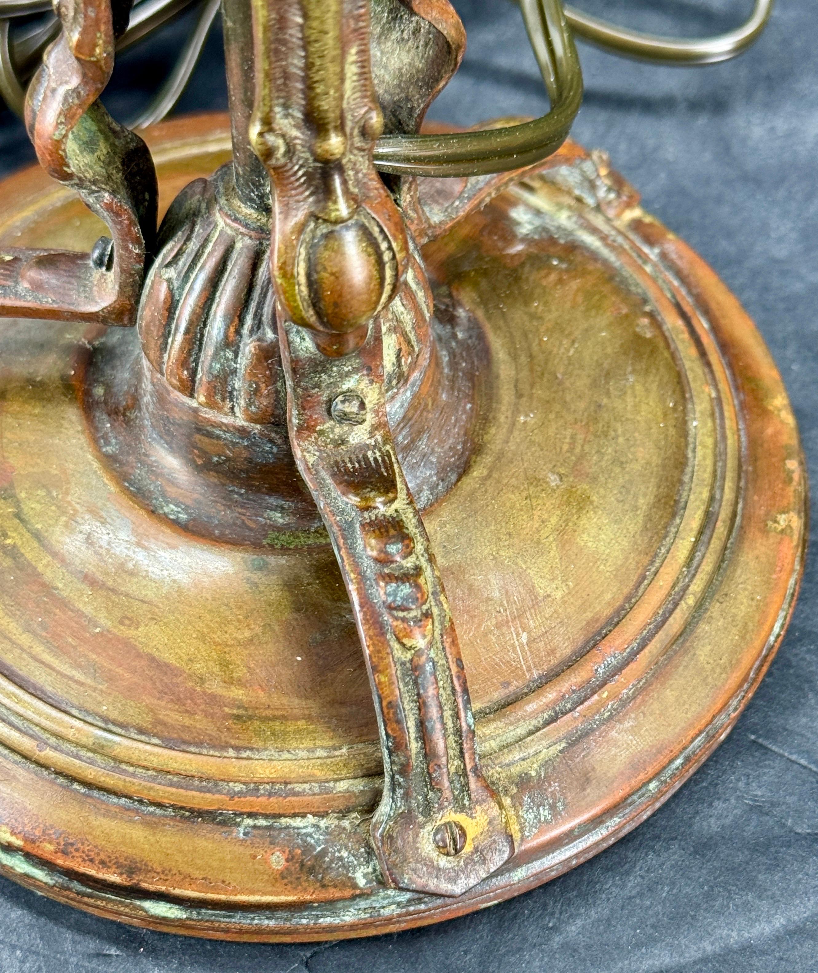 Coppia di lampade da comodino Art Deco in rame del 1920 in vendita 2