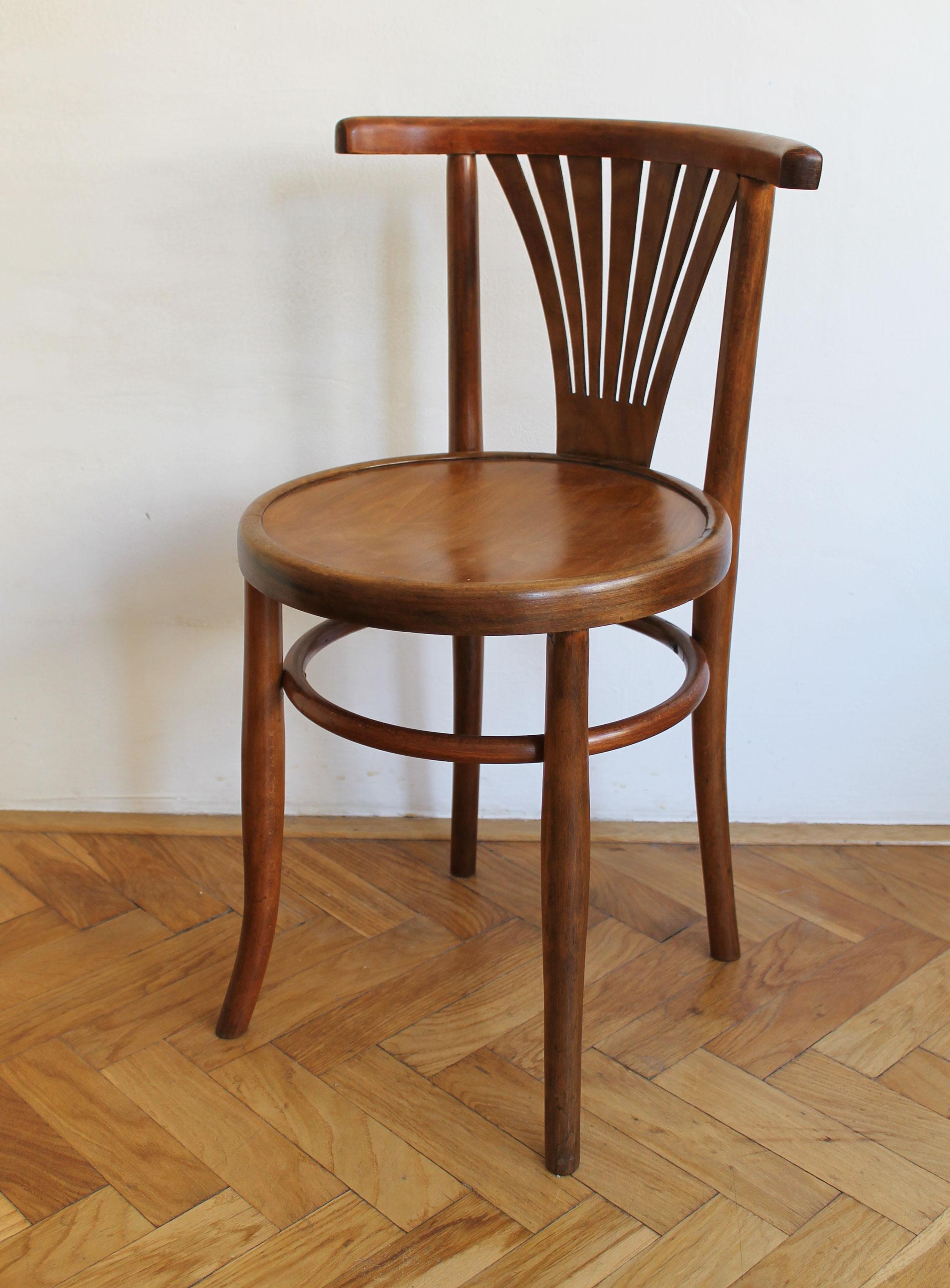 Pair of 1920's dining chairs by Ungvar Uzhorod  For Sale 3
