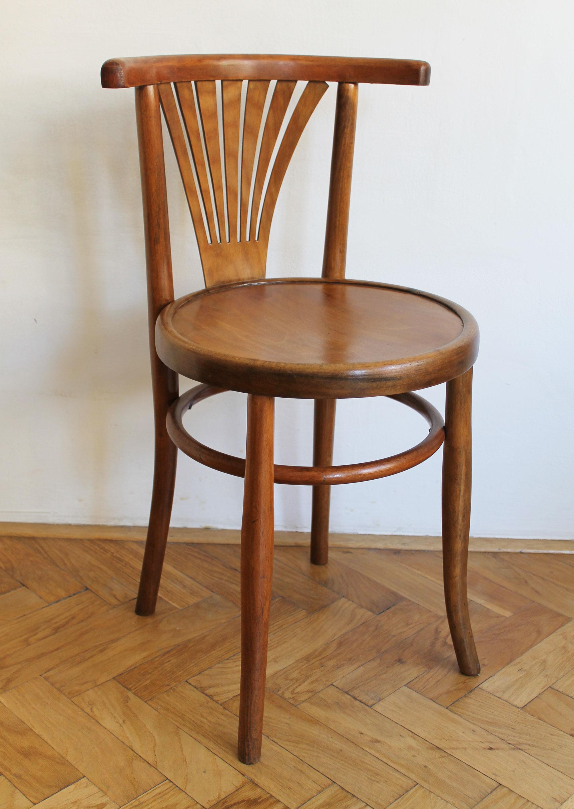 Pair of 1920's dining chairs by Ungvar Uzhorod  For Sale 4