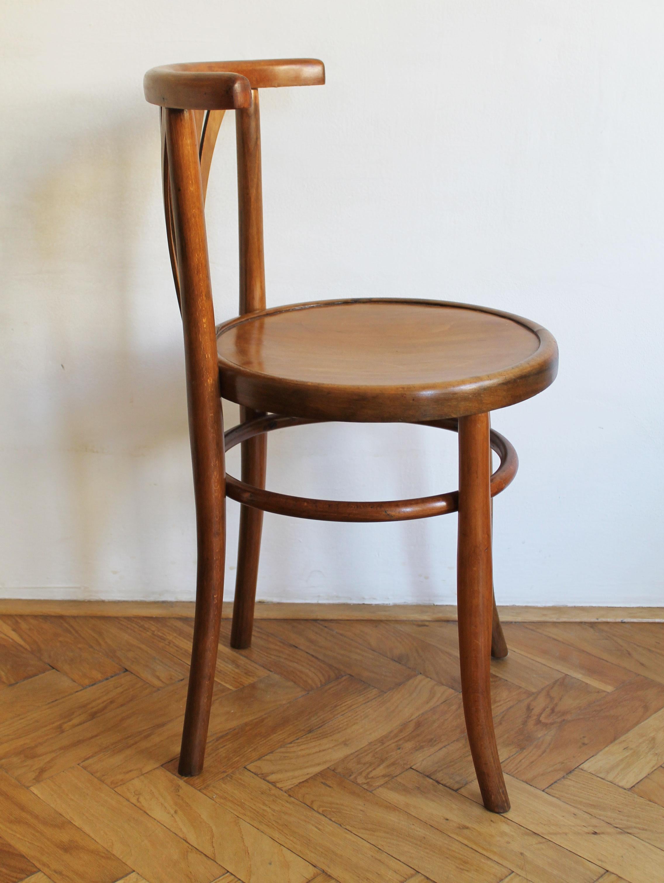 Pair of 1920's dining chairs by Ungvar Uzhorod  For Sale 5