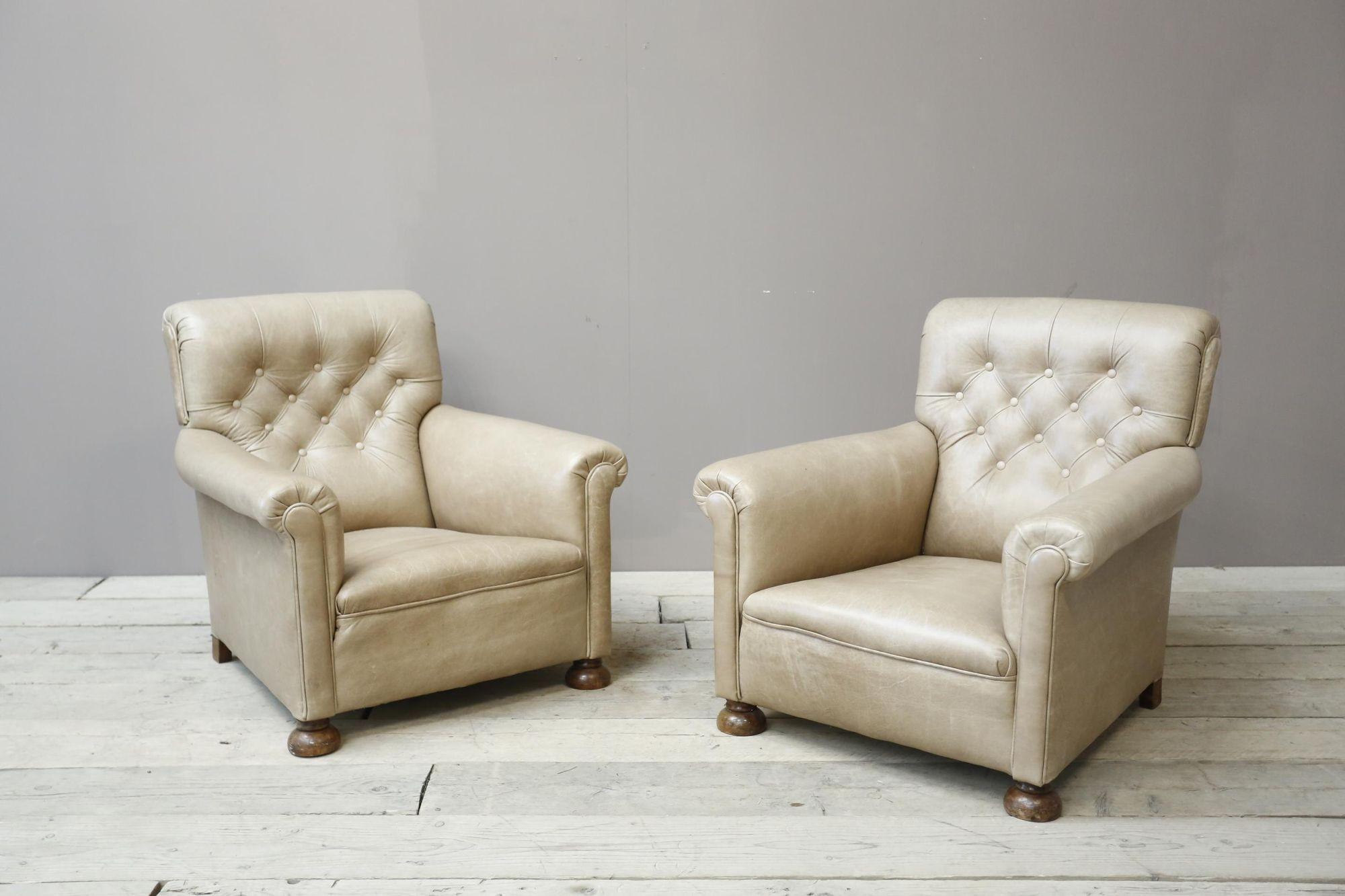 Pair of 1920's English deep seated armchairs In Good Condition For Sale In Malton, GB