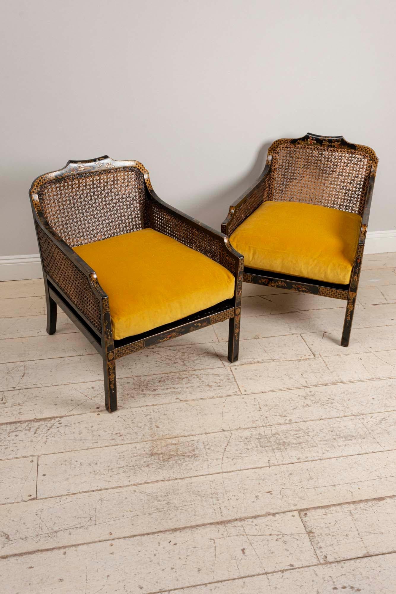 Caning Pair of 1920s English Japanned Armchairs with Chinoiserie Decoration