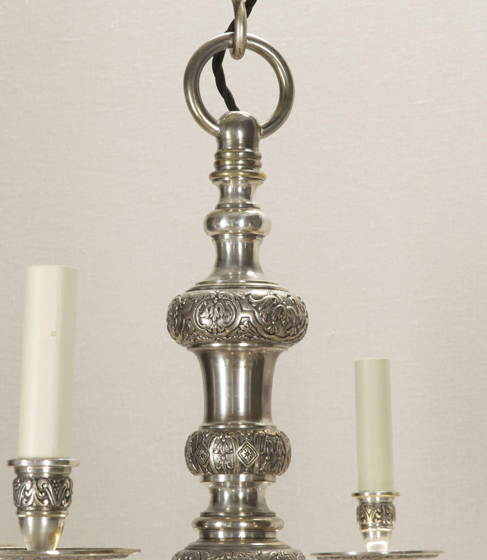 XX secolo Coppia di lampadari inglesi placcati in argento degli anni '20 in vendita