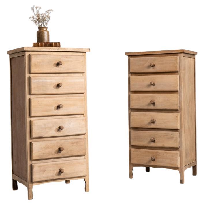 Paire d
armoires Semainier en bois françaises des années 1920 en vente