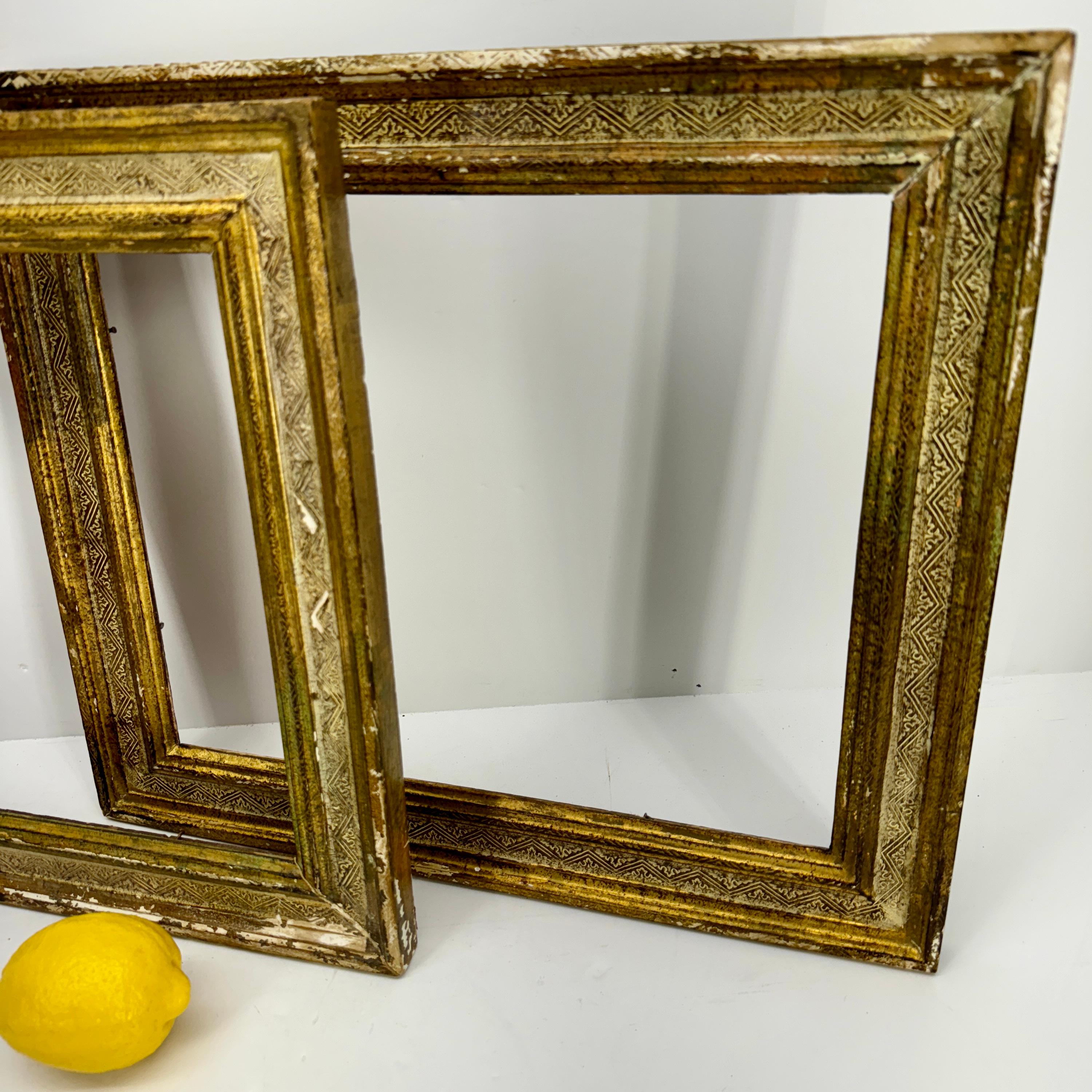 20th Century Pair of 1920s Italian Florentine Gold Gilded Wood Art Frame