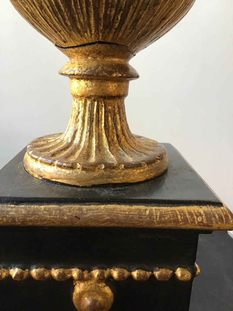 Pair of 1920s Italian Giltwood Urn Lamps For Sale at 1stDibs