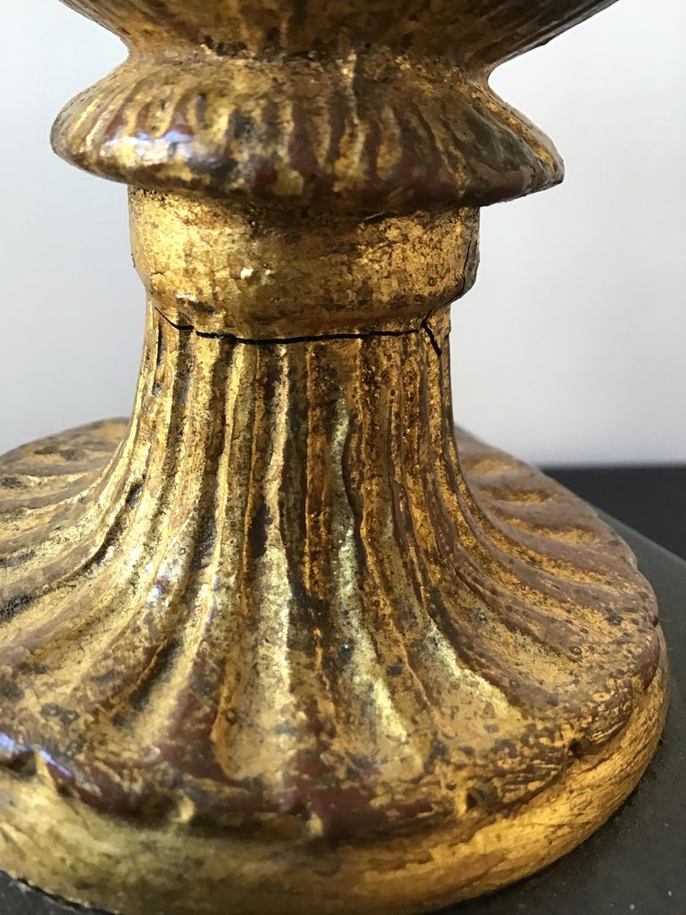 Pair of 1920s Italian Giltwood Urn Lamps For Sale at 1stDibs
