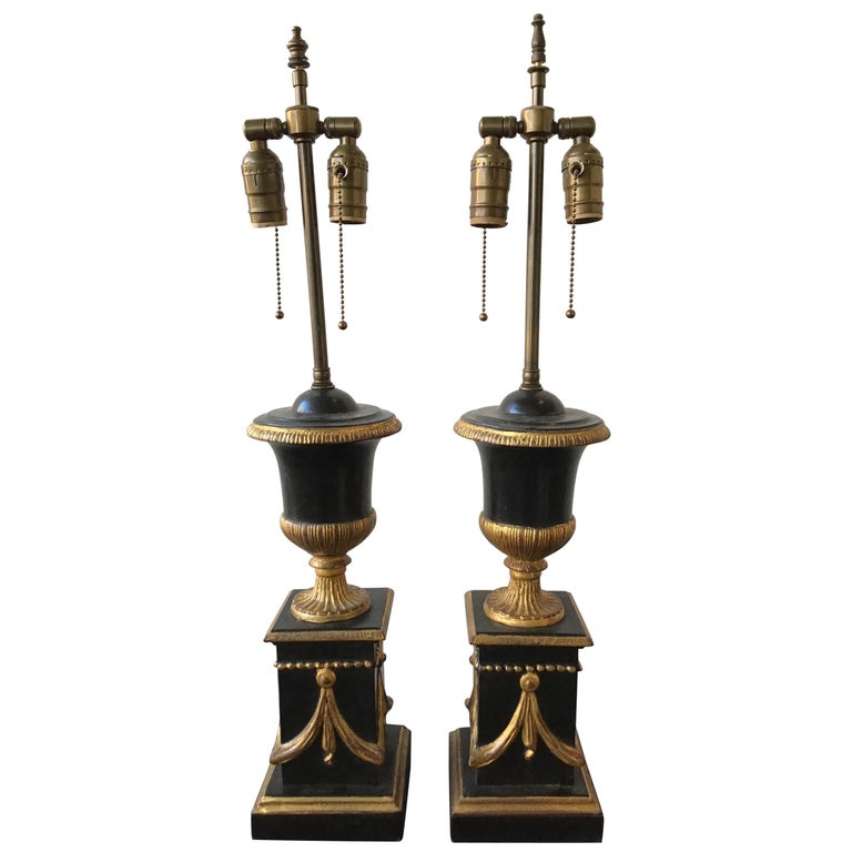 Pair of 1920s Italian Giltwood Urn Lamps For Sale at 1stDibs