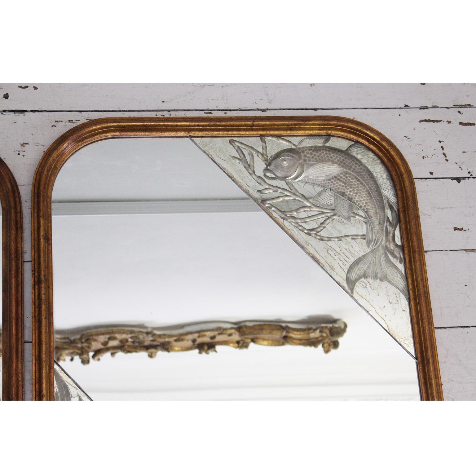 Pair of 1920s Italian Mirrors with Etched Fish and Gilt Frames 3