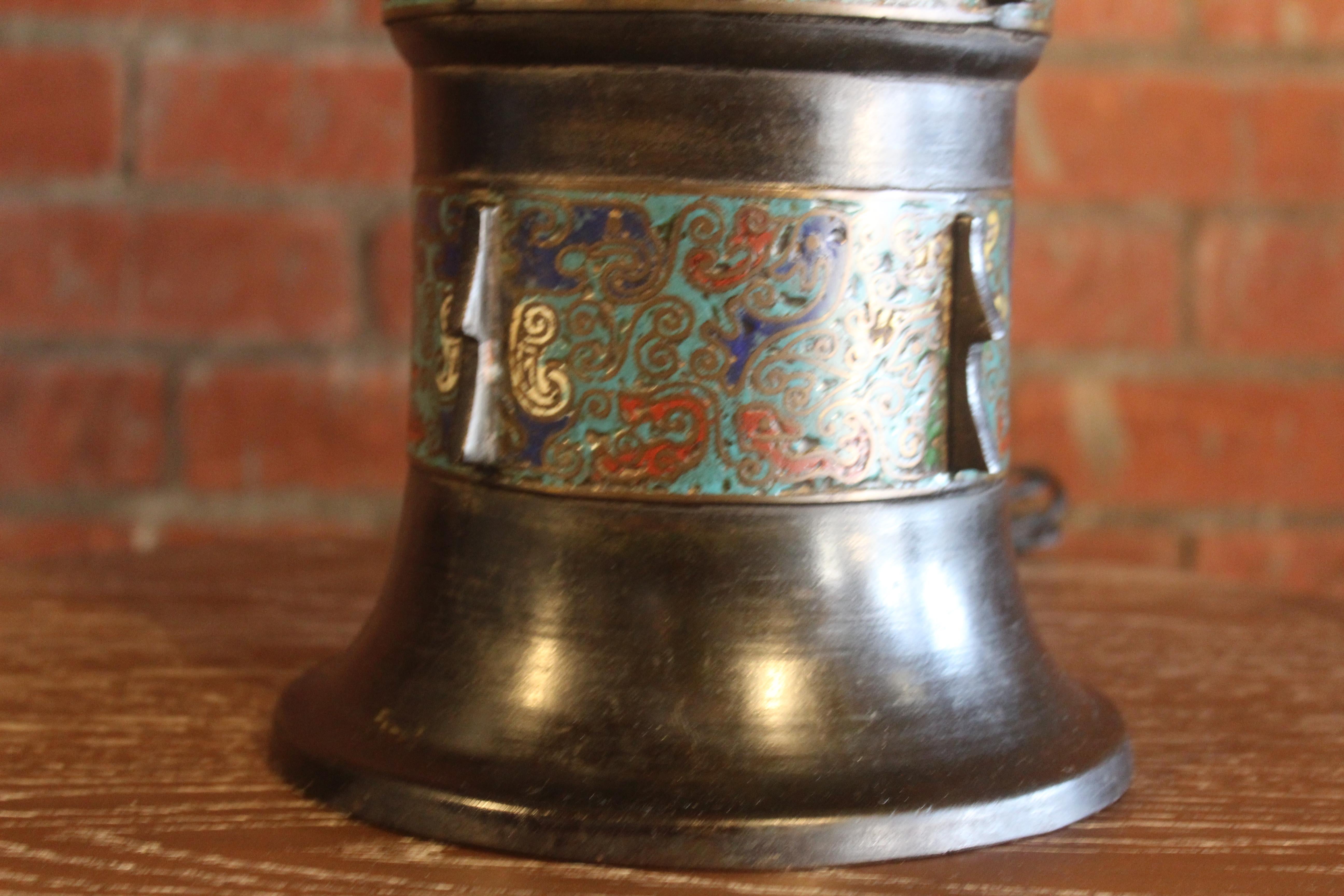 Pair of 1920s Japanese Bronze Cloissone Table Lamps 14