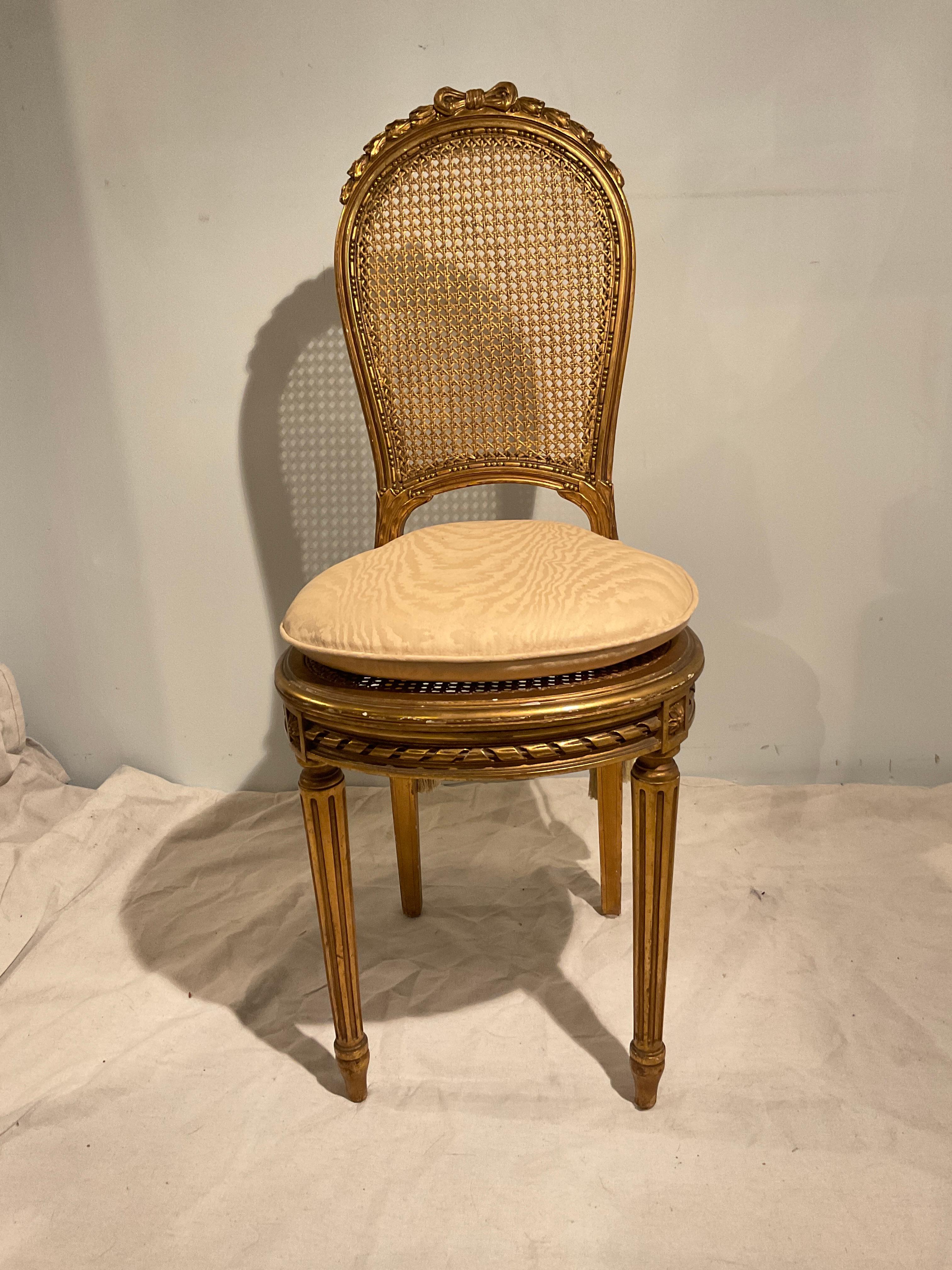 Pair of 1920s Louis XVI Gilt Wood Petite Side Chairs In Good Condition For Sale In Tarrytown, NY