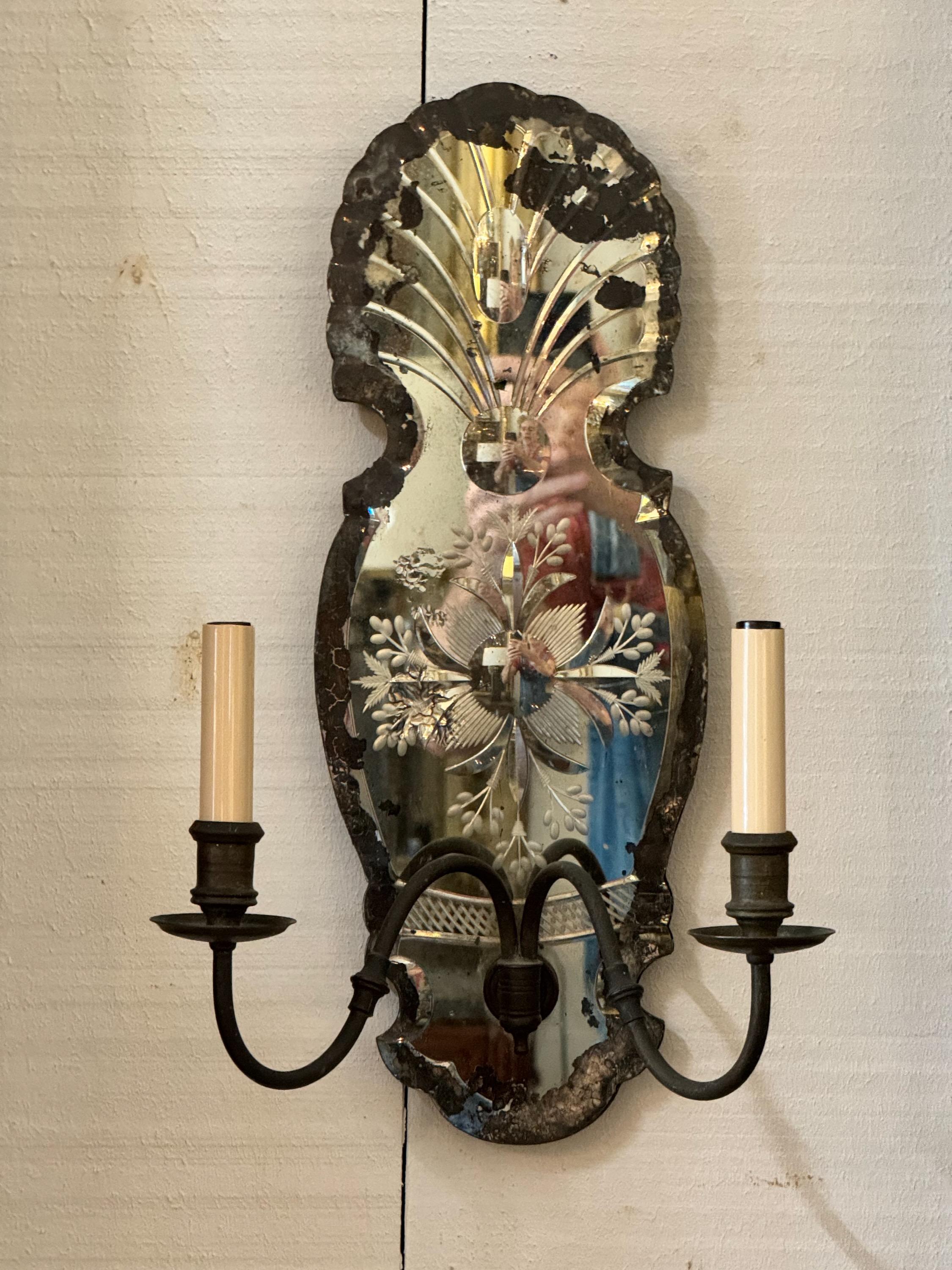 Pair of 1920s Mirrored Sconces In Good Condition For Sale In Charlottesville, VA