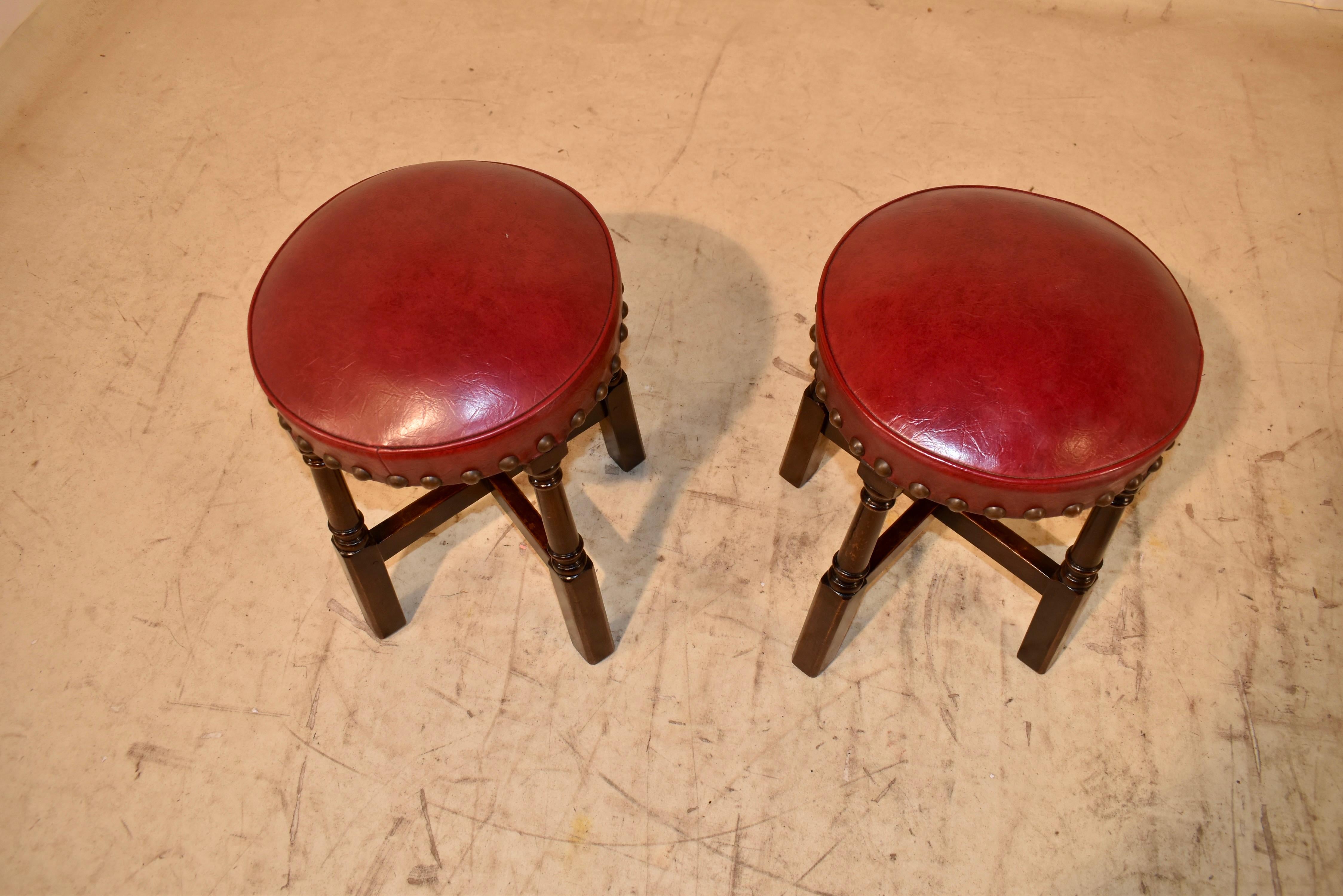 English Pair of 1920's Oak Pub Stools For Sale
