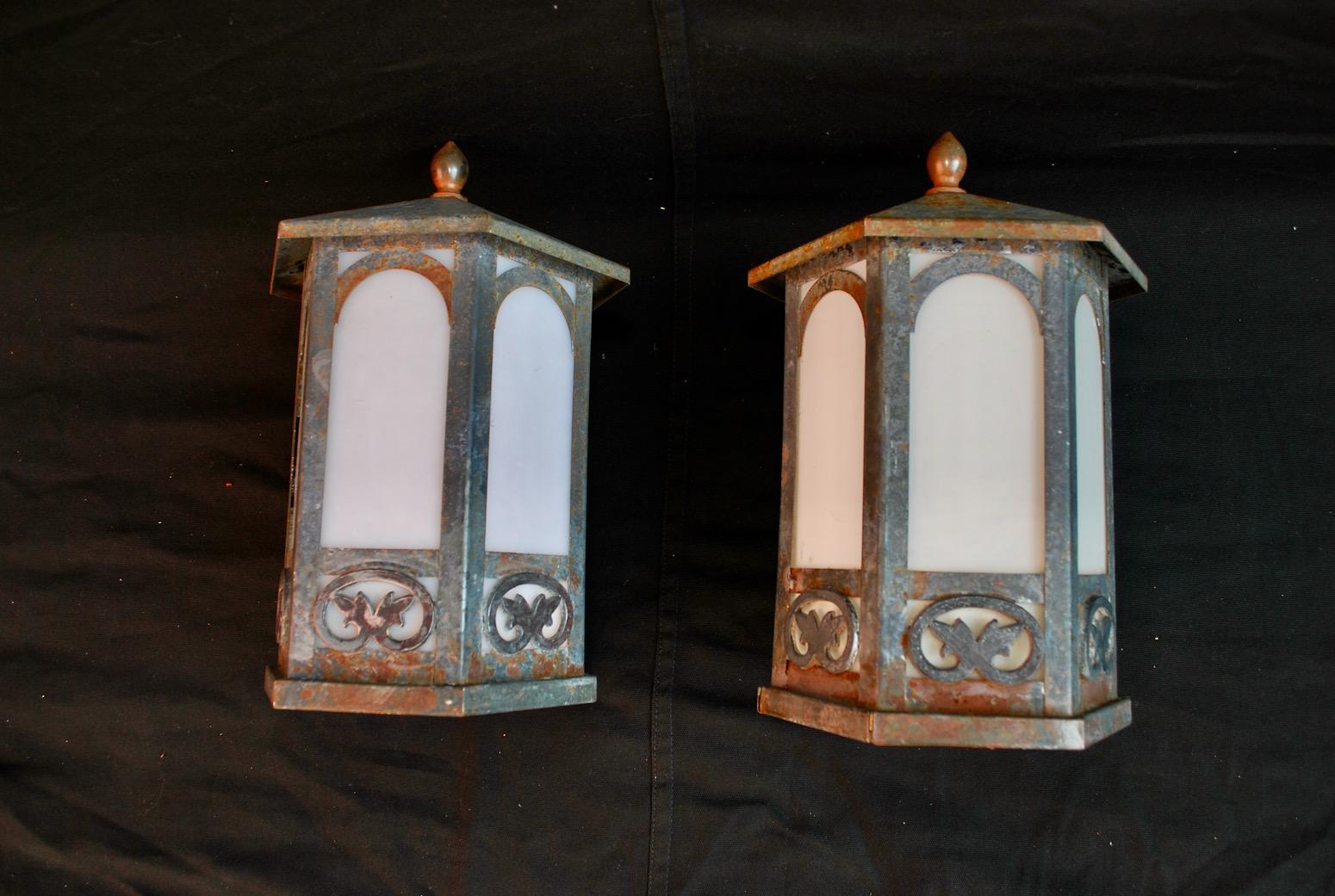 All our sconces and chandeliers are rewired, they have been stripped, they had 20 coat of old paint since 1920's, they can be repainted, I rather leave it to the buyer.