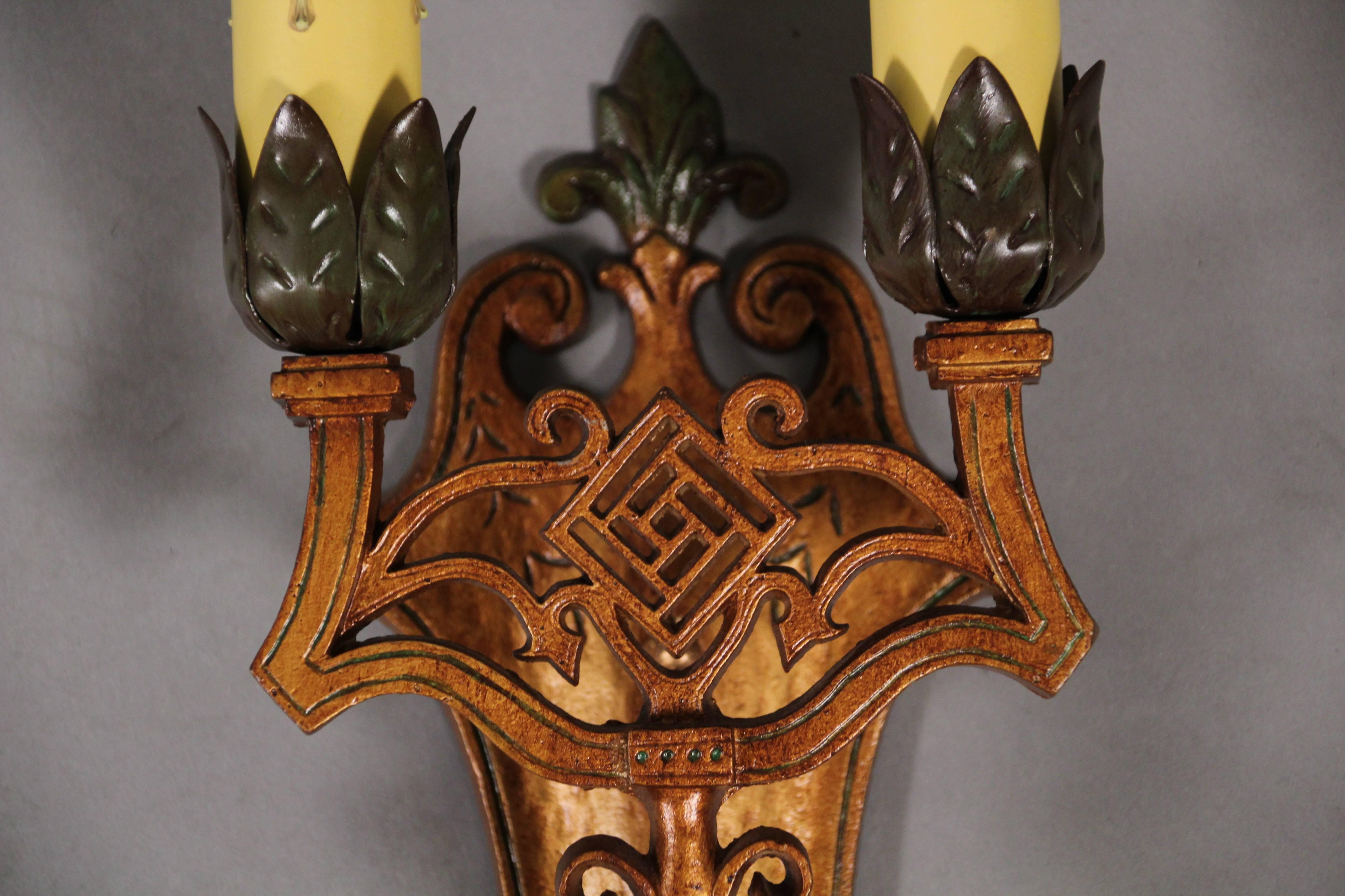 Spanish Colonial Pair of 1920s Polychrome Double Sconces For Sale