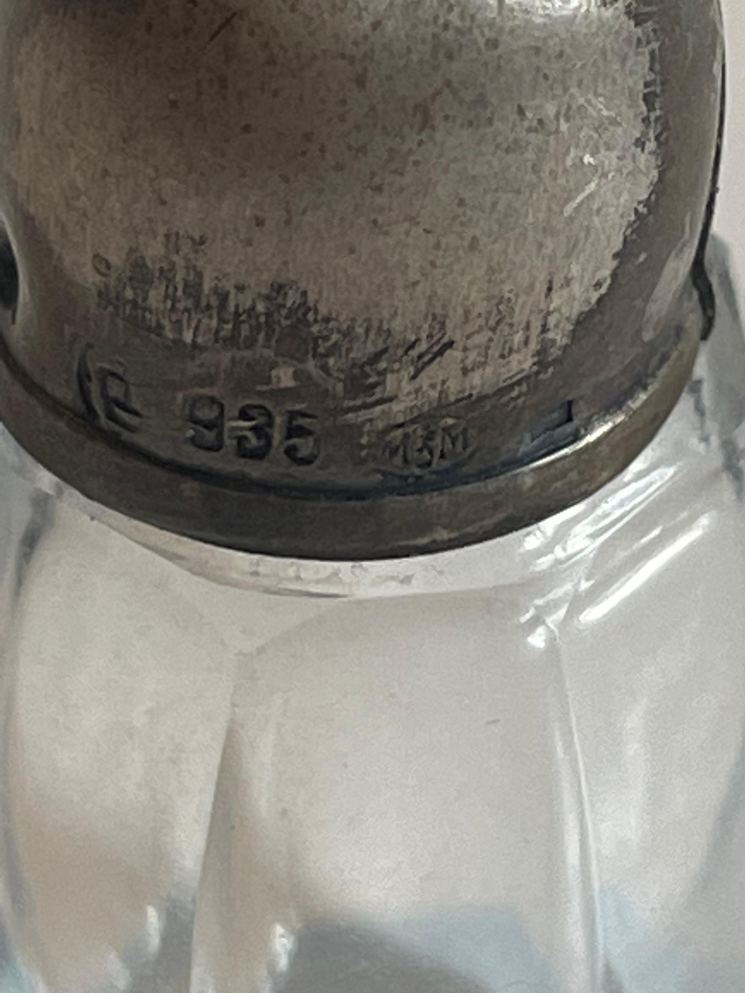Pair of 1920s Silver and Crystal Salt & Pepper Shakers, France In Good Condition In Basel, BS