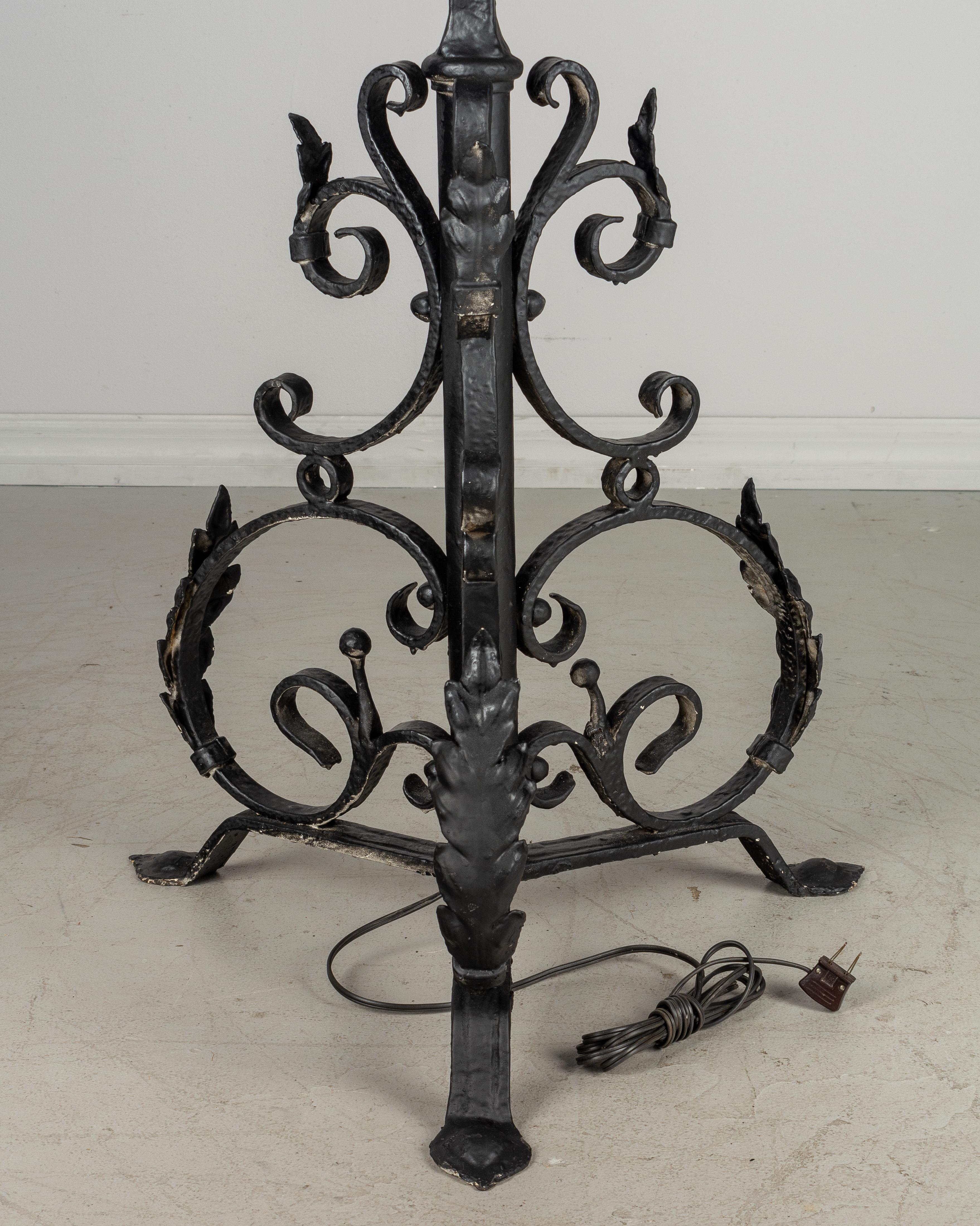 Pair of 1920s Spanish Revival Wrought Iron Floor Torchères 2