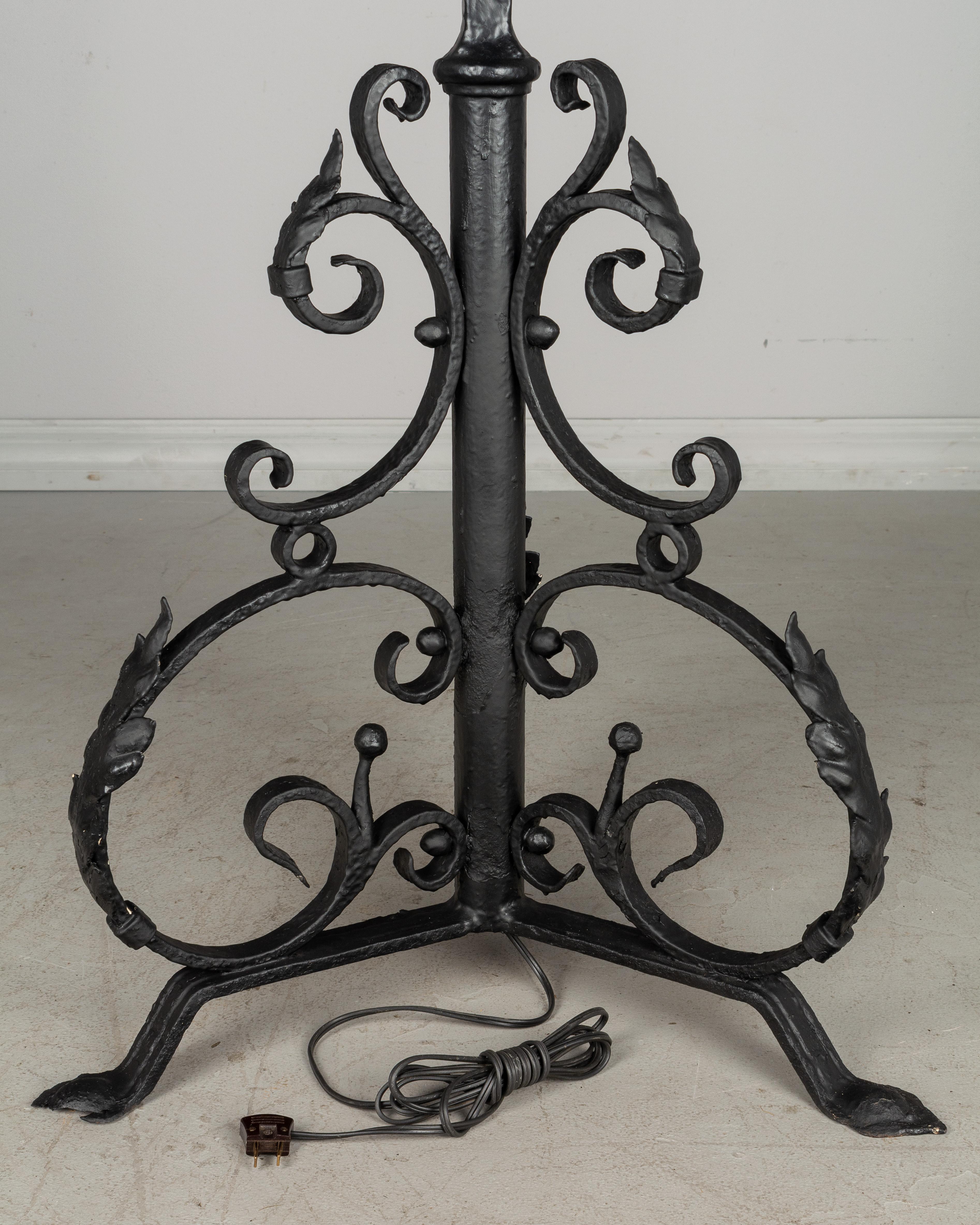 Pair of 1920s Spanish Revival Wrought Iron Floor Torchères 3