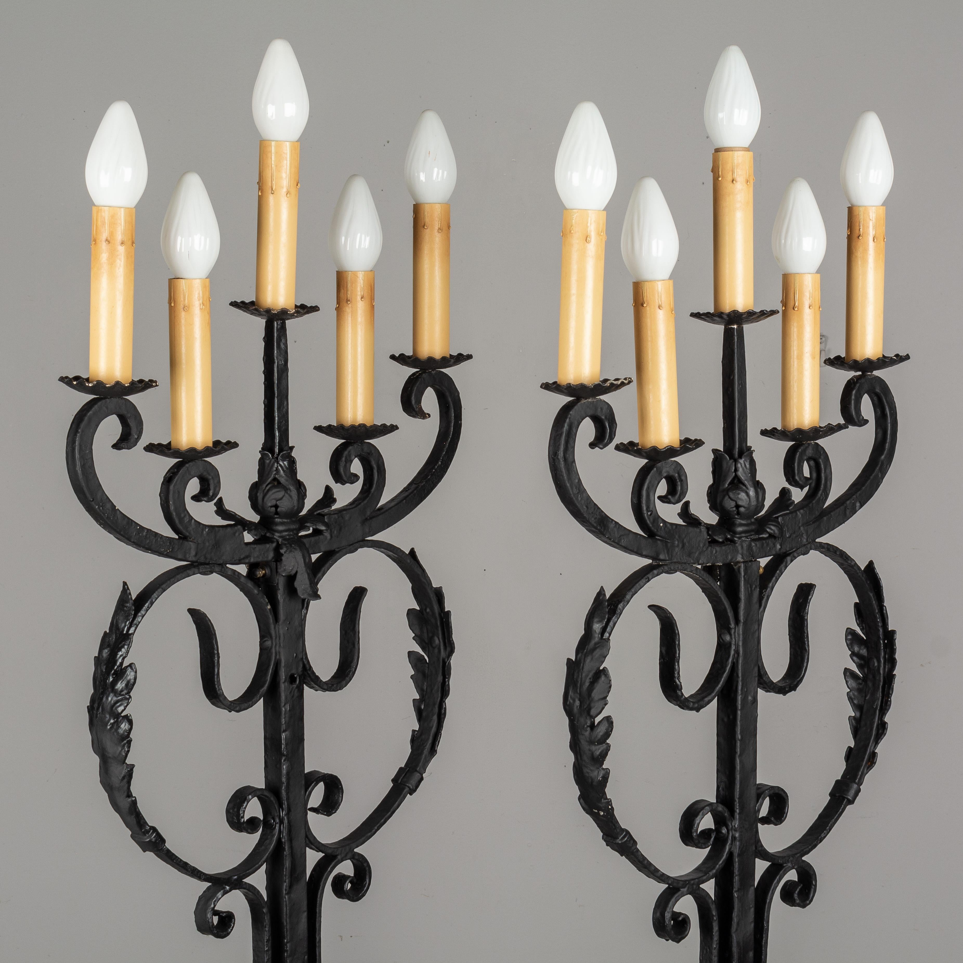 Pair of 1920s Spanish Revival Wrought Iron Floor Torchères In Good Condition In Winter Park, FL